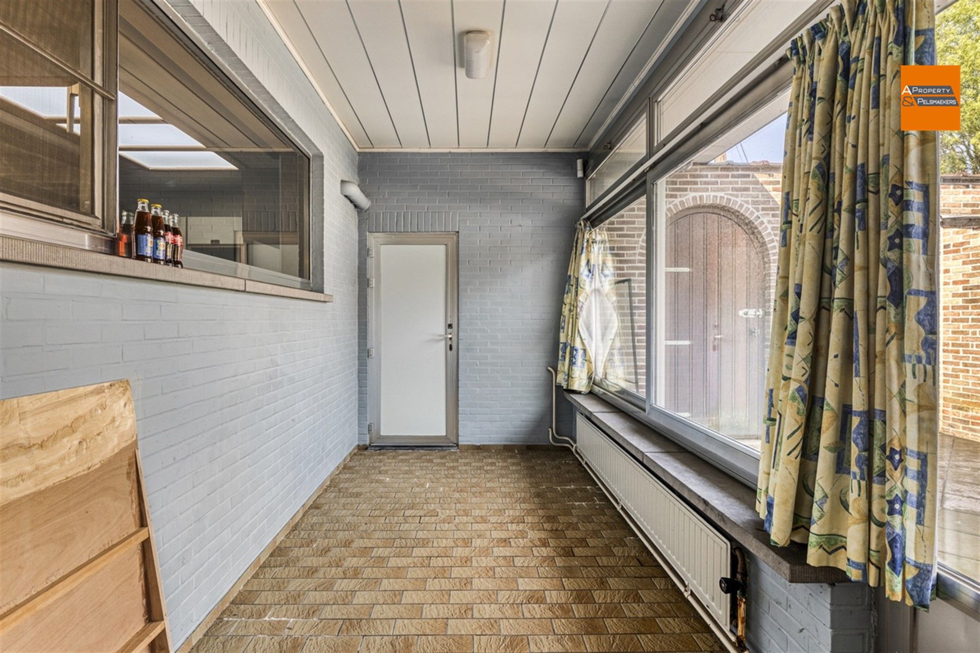 Ruime woning met potentieel in een rustige en groene omgeving foto 9
