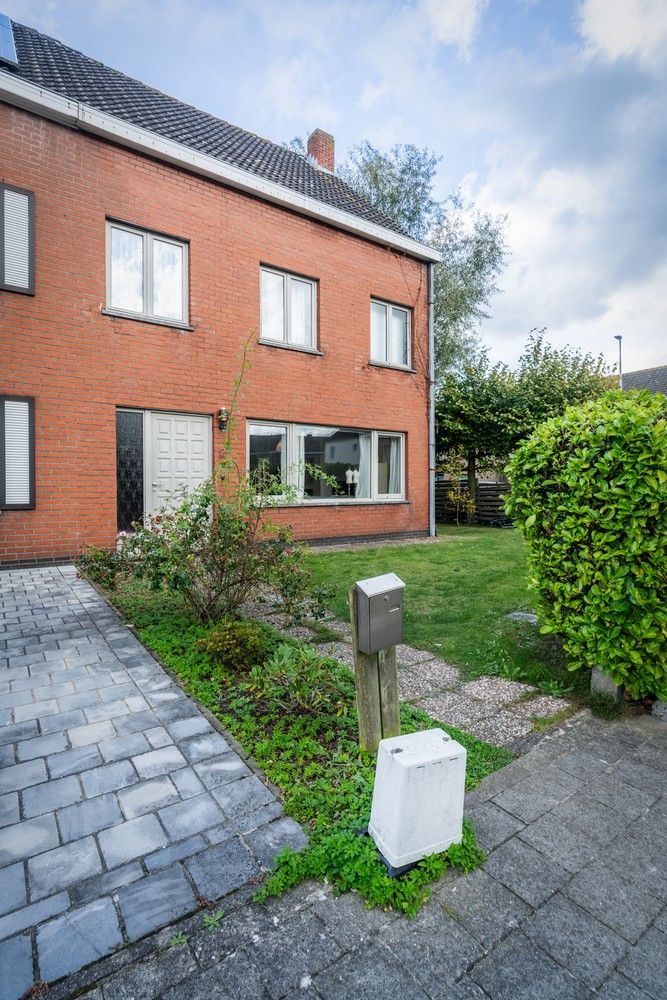 Te Koop: Ruime halfopen woning met 4 slpks, garage & grote tuin in rustige buurt in Brugge foto 28