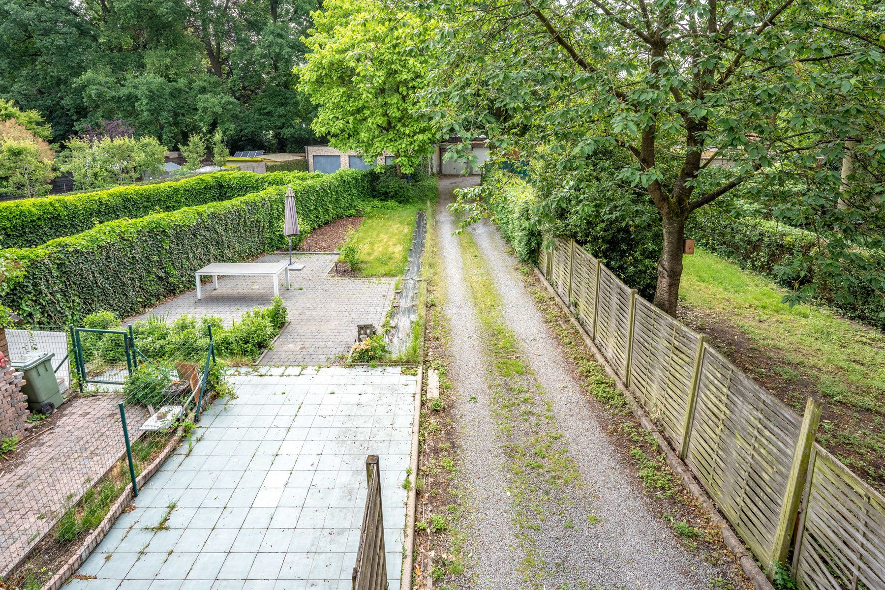 Instapklare bel-etagewoning met 2 slaapkamers, tuin en garagebox! foto 19