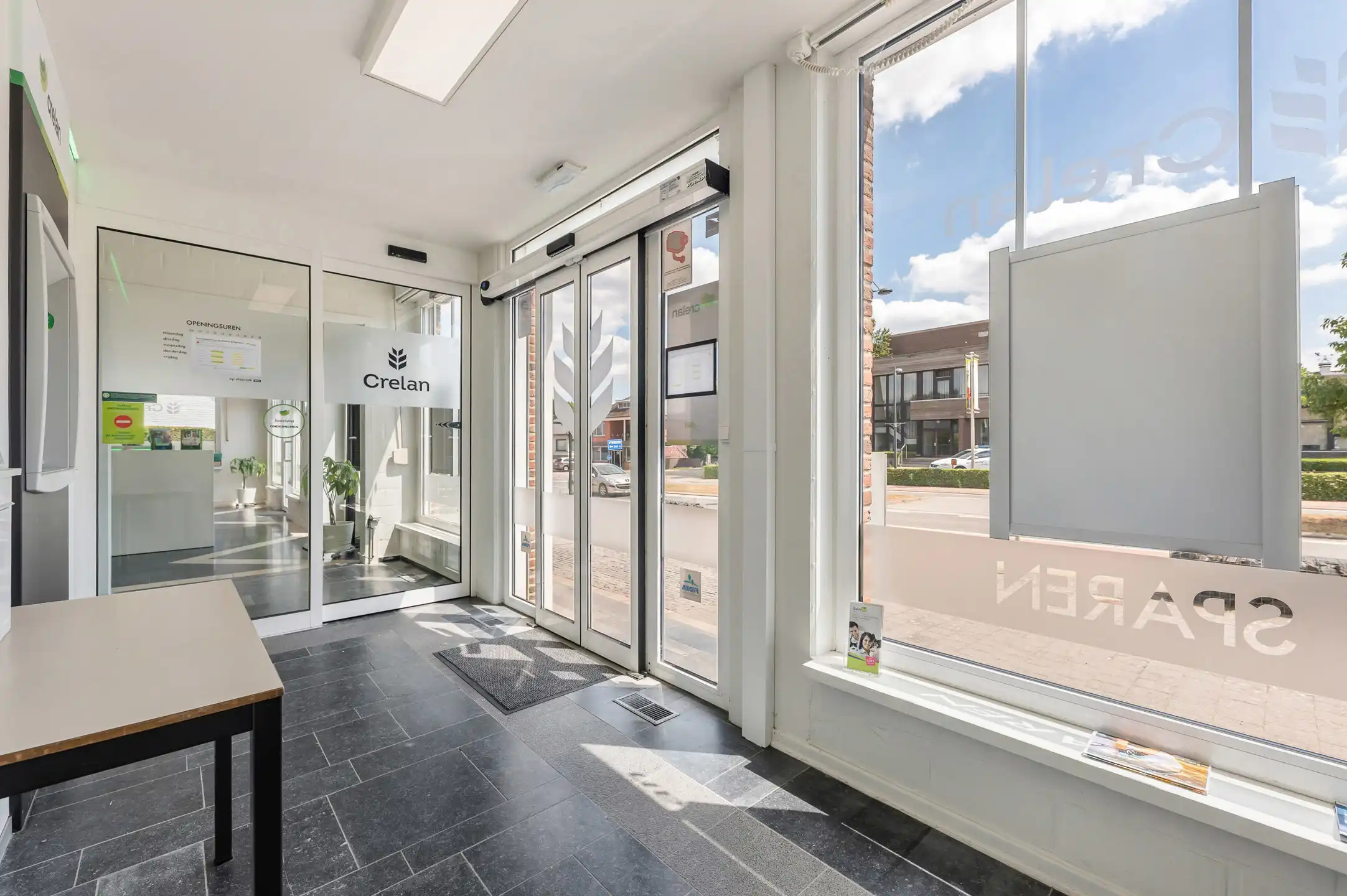 Veelzijdig handelspand met parking te Riemst foto 7