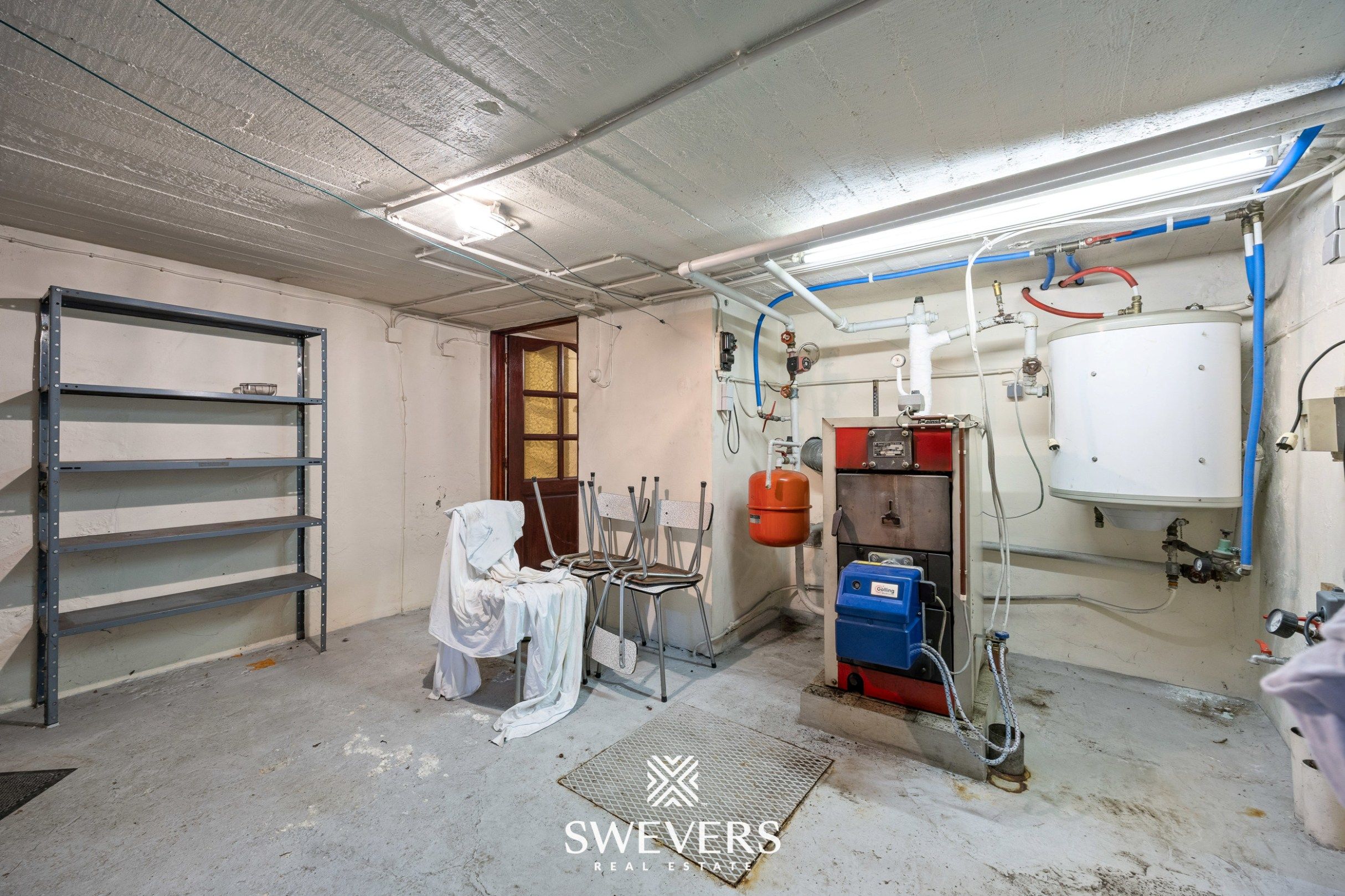 Te renoveren ruime gezinswoning met vijf slaapkamers en uitbreidingsmogelijkheden foto 25