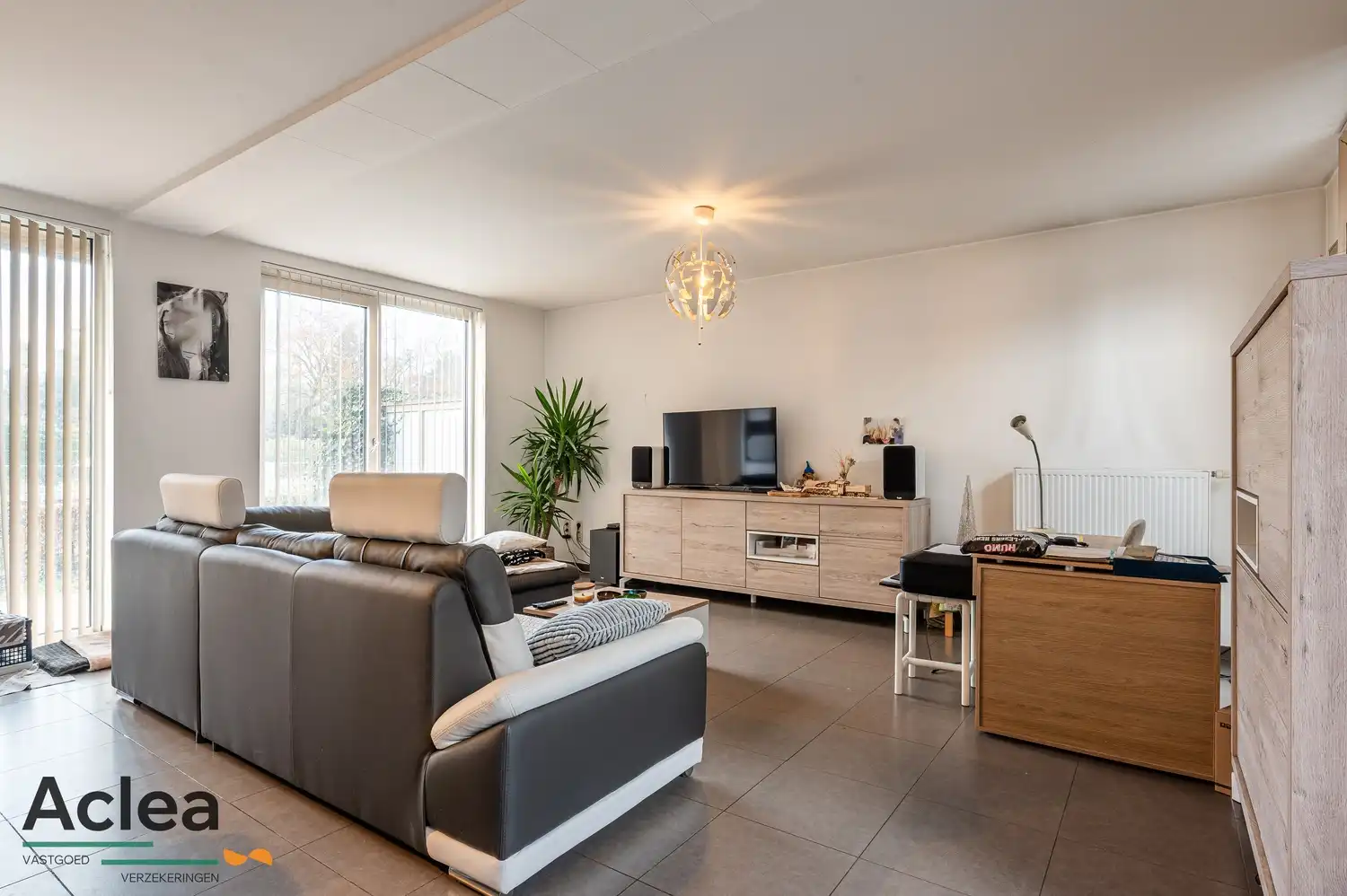 Woning met 3 slaapkamers, garage en 2 ruime terrassen in rustige woonomgeving foto 2