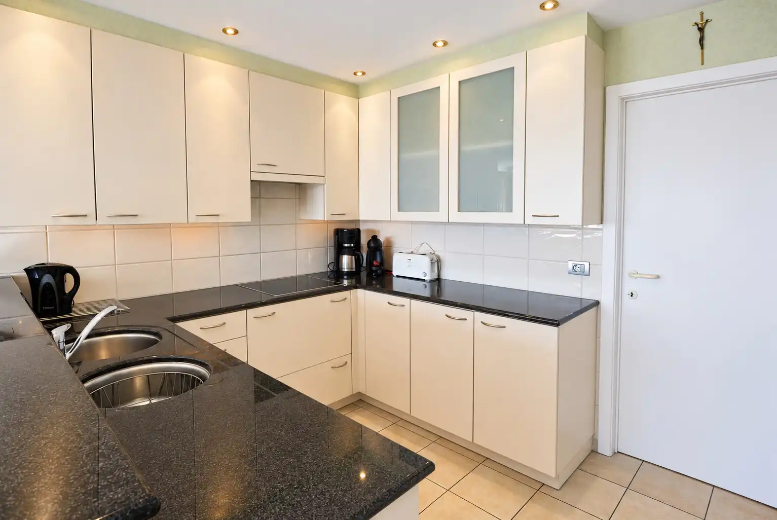 Ruim appartement met 3 slaapkamers op wandelafstand van het strand. foto 7