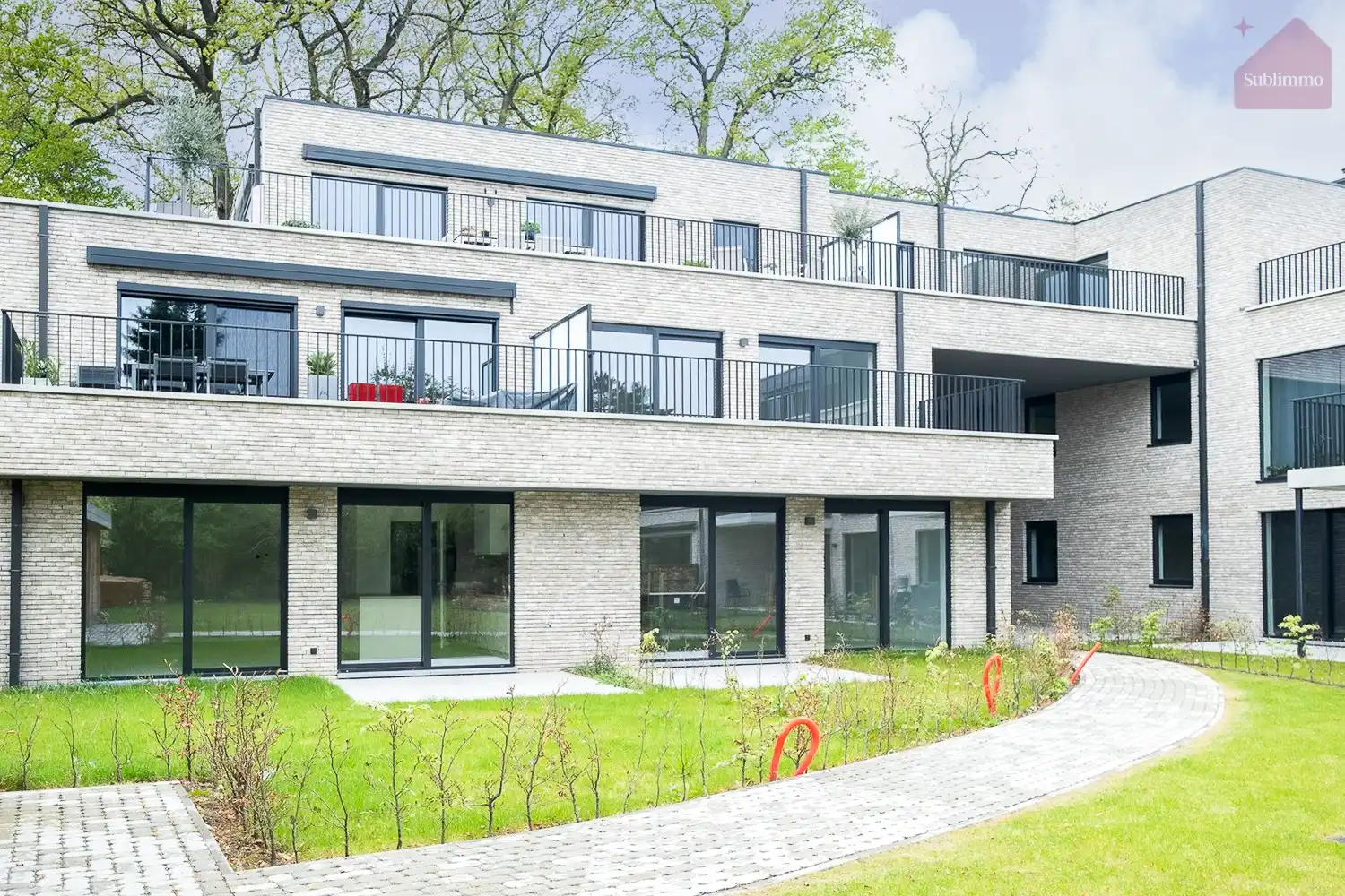 Nieuwbouwappartement op de eerste verdieping (117,80 m²) met 3 slaapkamers en terras. foto 15