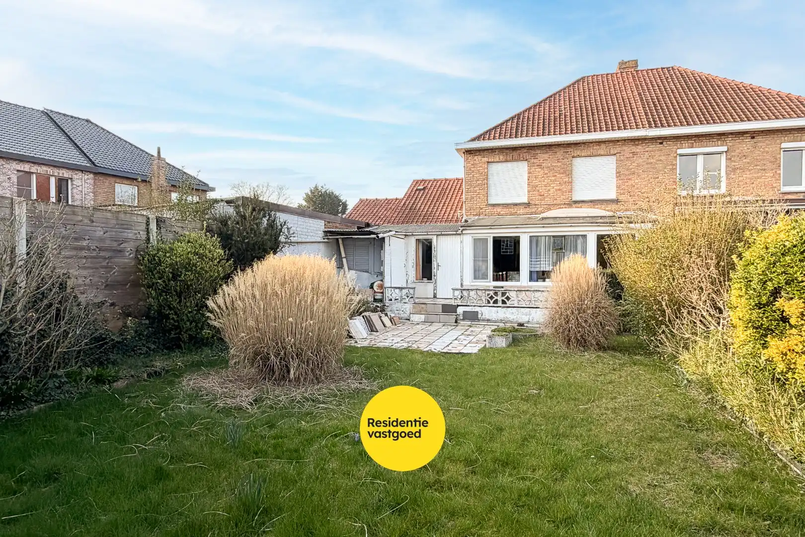 Ruime woning met zuidgerichte tuin te Sint-Michiels foto 8