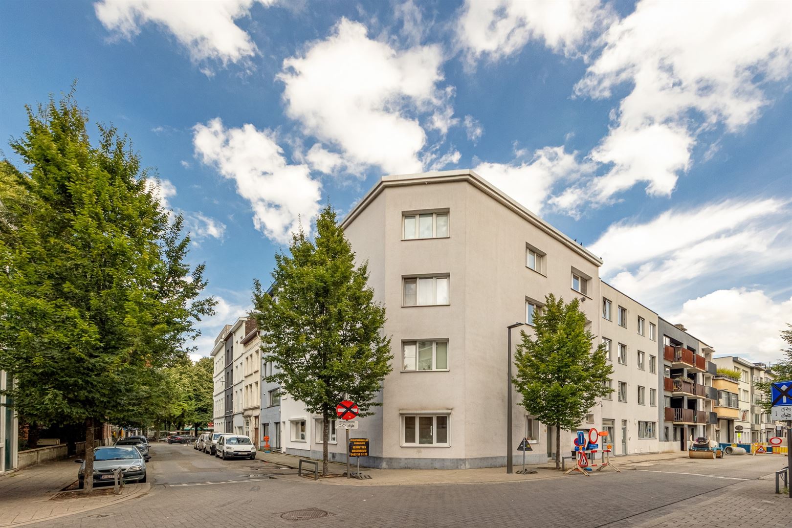 Gelijkvloers hoekappartement  foto {{pictureIndex}}