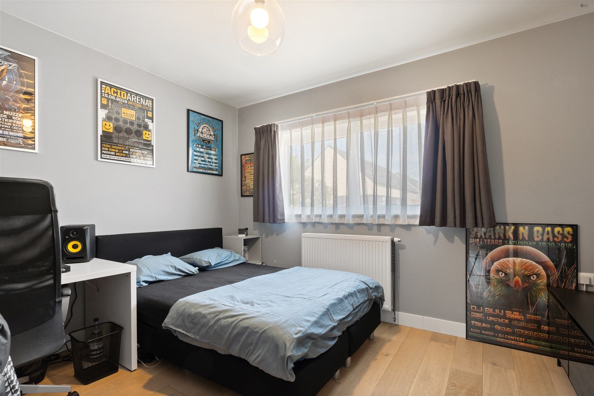 Top afgewerkte woning met 5 slaapkamers en 2 badkamers foto 21