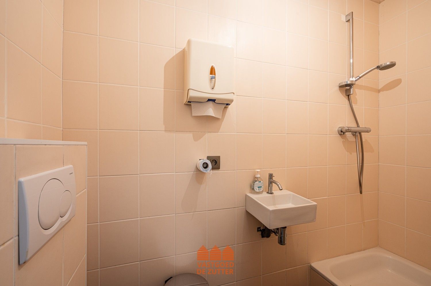 Gerenoveerde karaktervolle woning te Gent foto 22