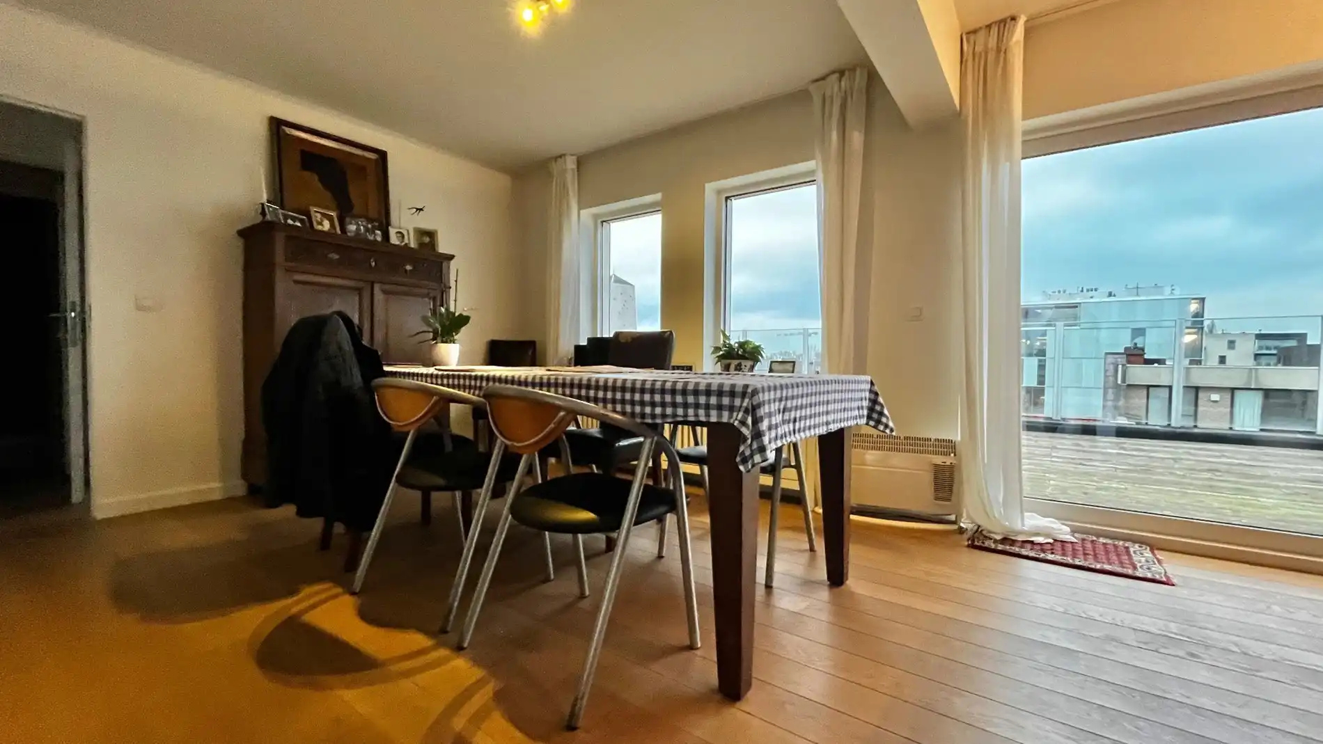 Groot appartement van 96m² met 95 m² terras foto 10