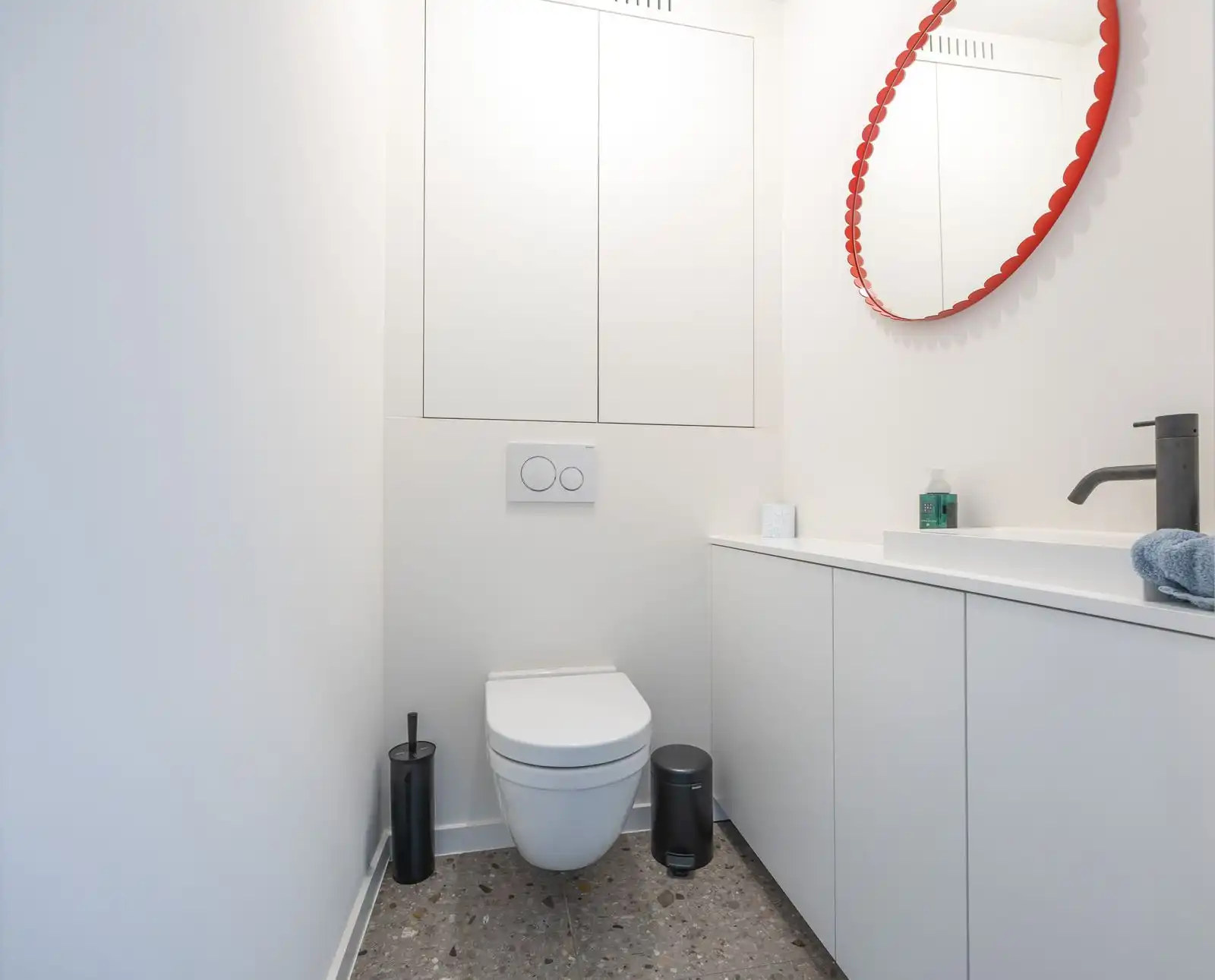 Exclusief appartement met lateraal zeezicht, veel lichtinval en twee grote slaapkamers. foto 17