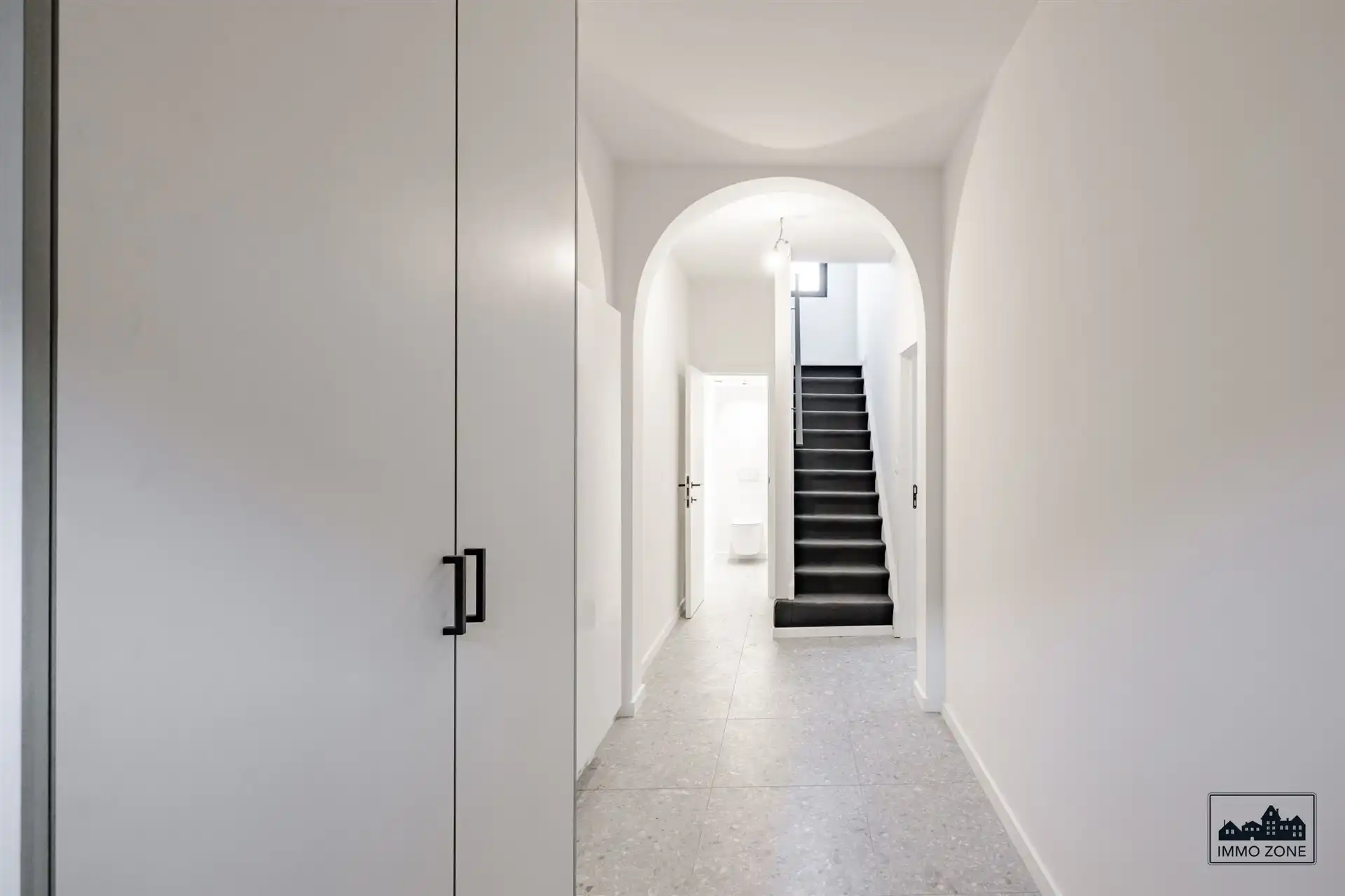 Recent & prachtig gerenoveerde woning in het landelijke Oudegem! foto 6