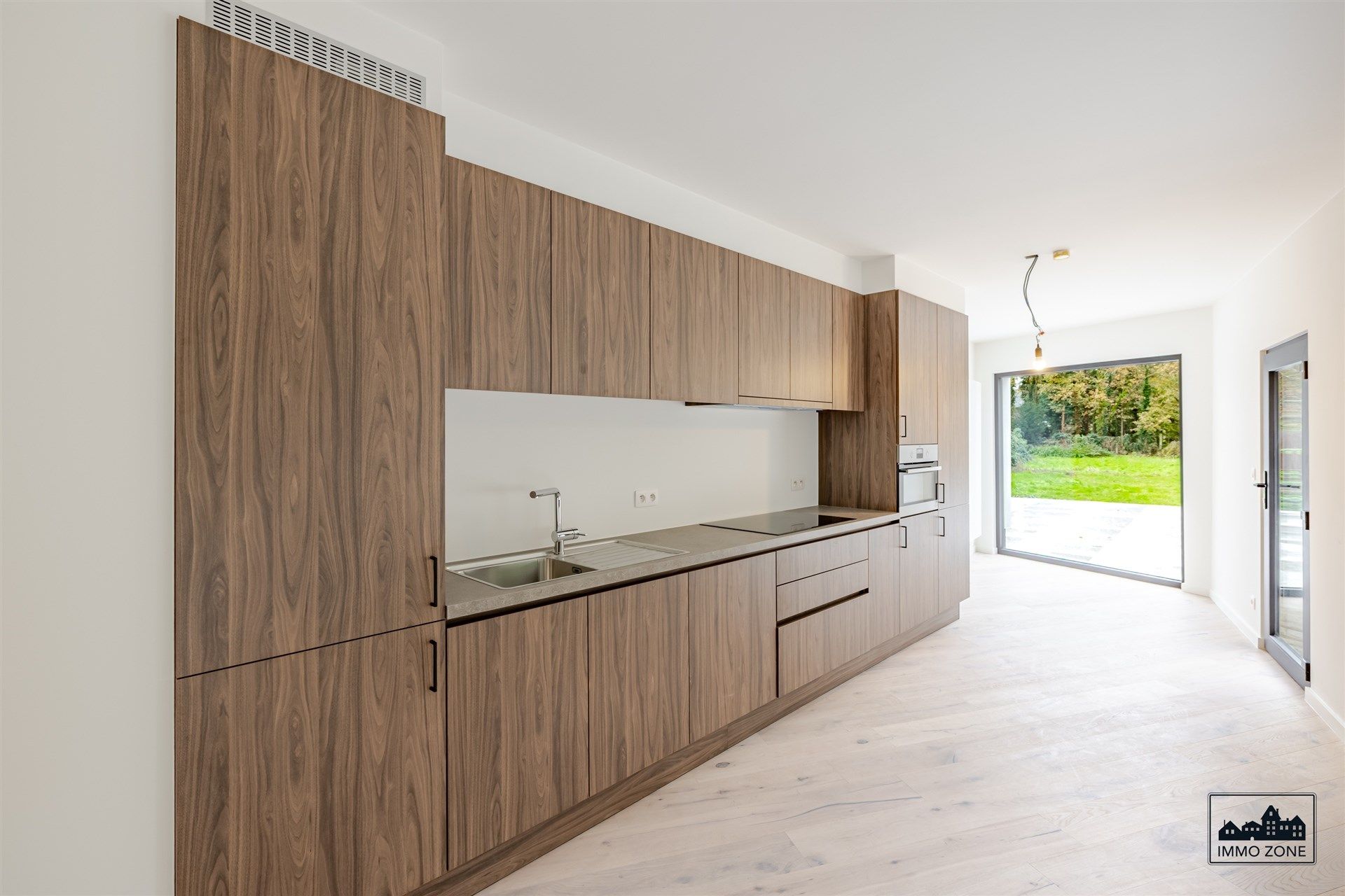 Recent & prachtig gerenoveerde woning in het landelijke Oudegem! foto 6