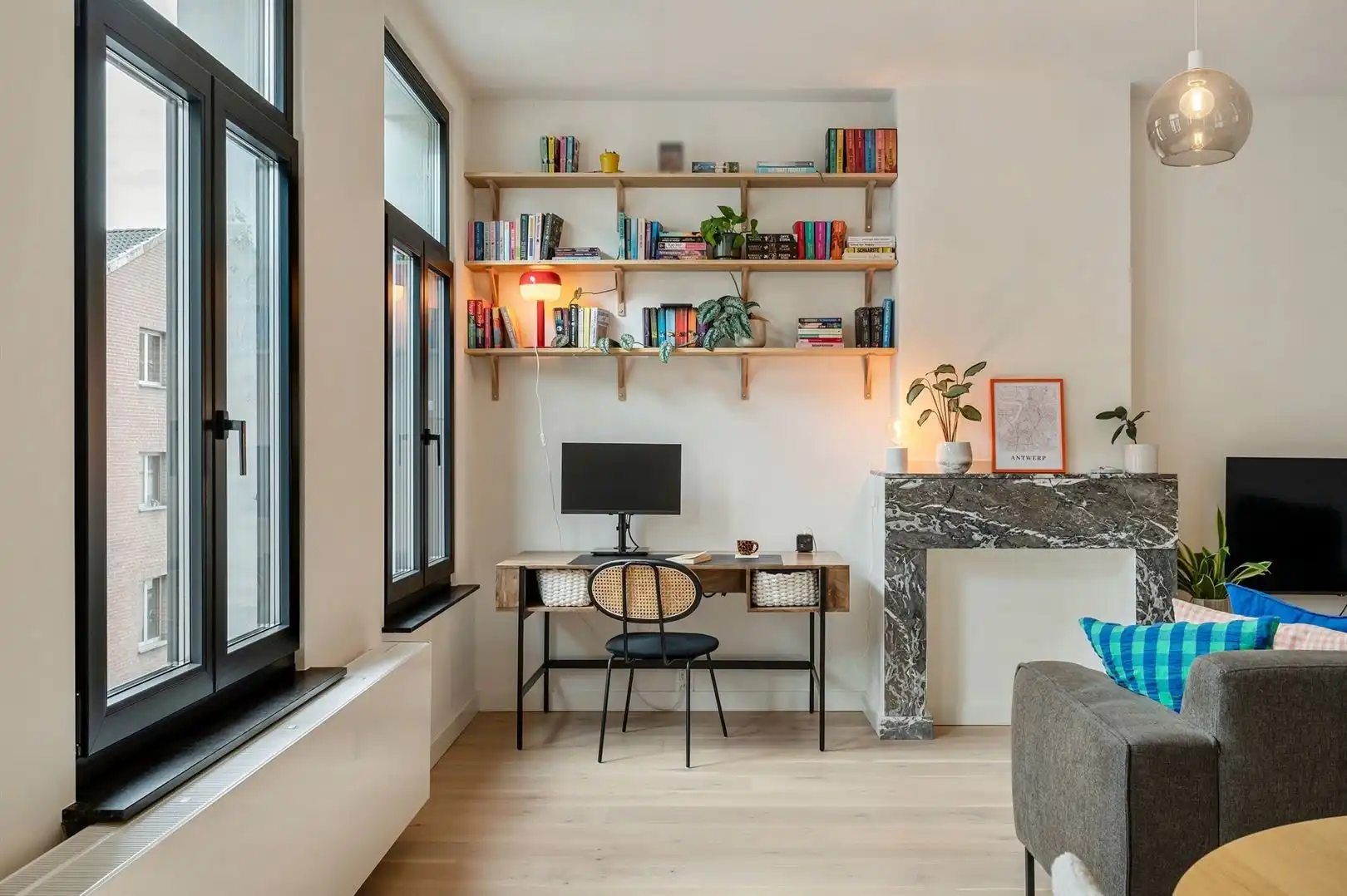 Super tof gerenoveerd appartement met balkon foto 2