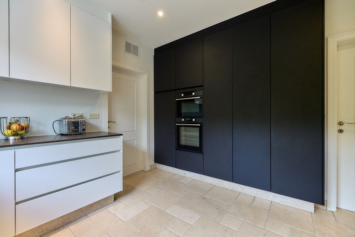 Hedendaags landelijk en rustig wonen in deze opmerkelijke villa met aangelegde tuin. foto 14