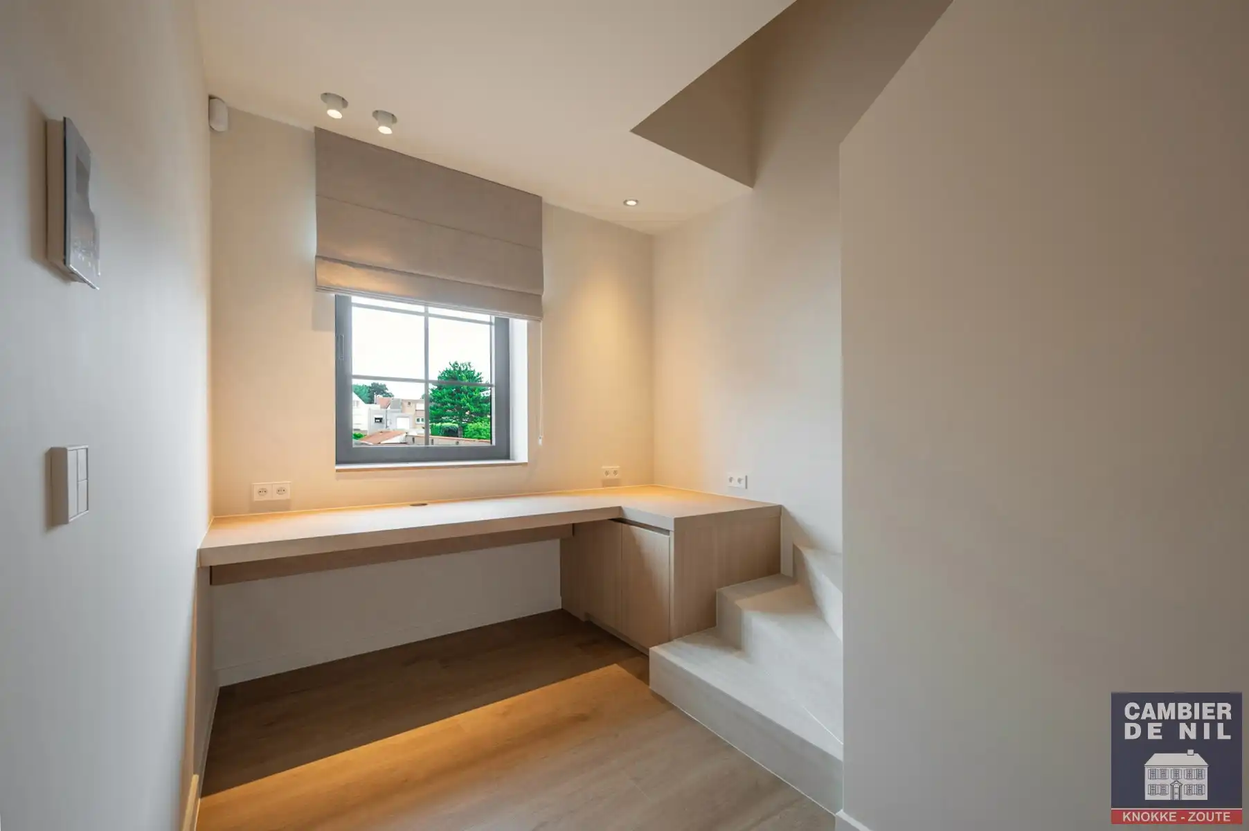 Schitterend afgewerkte nieuwbouwwoning, zeer centraal gelegen, op enkele passen van de groentemarkt foto 10