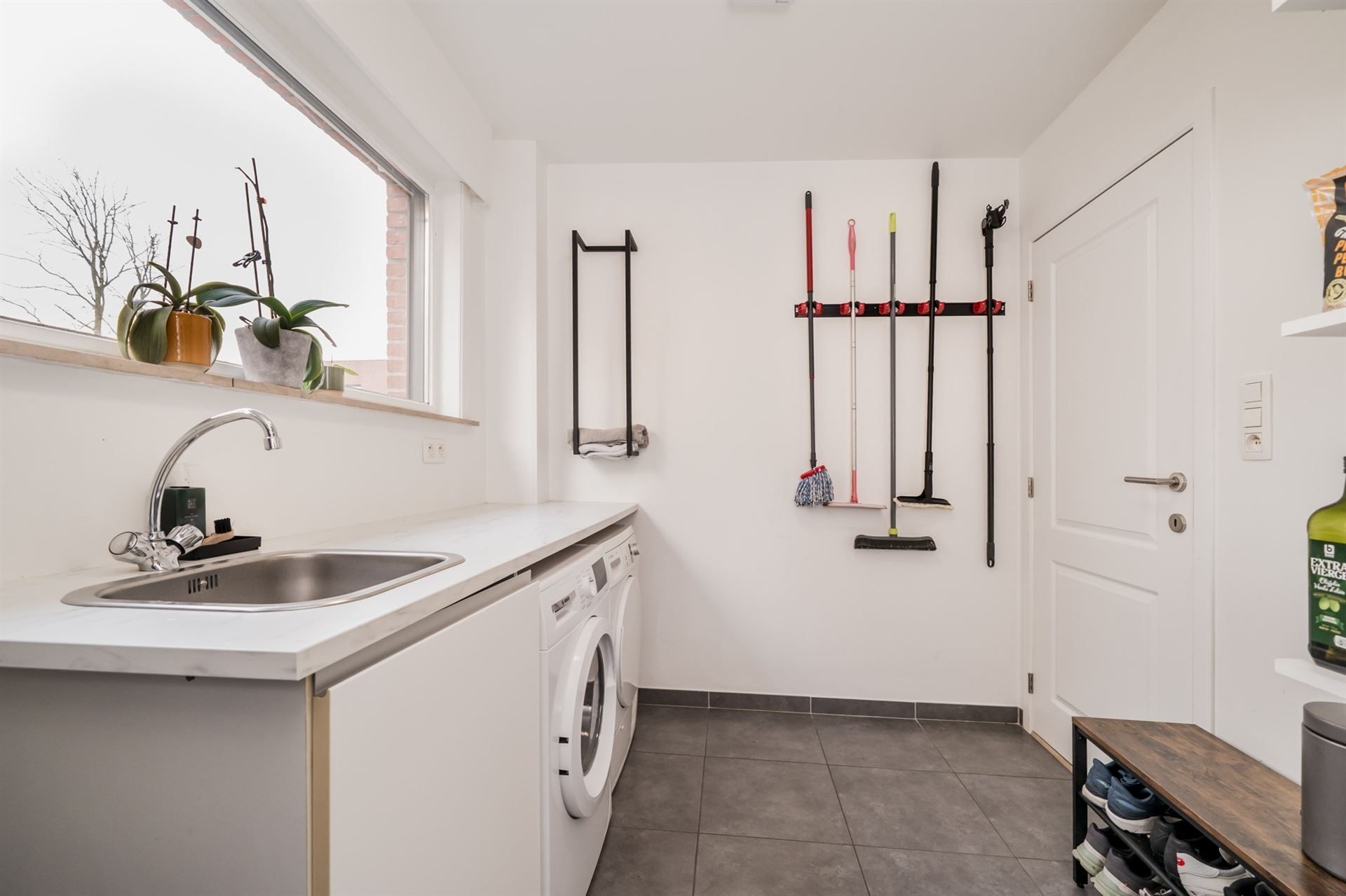 Gezellige woning met open keuken en tuin top ligging!  foto 12