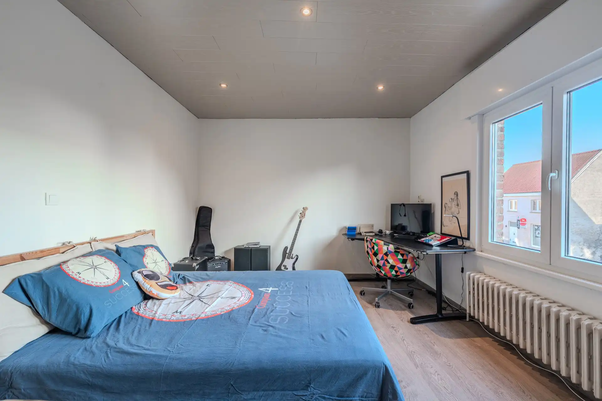 Ruime gezinswoning met garage en tuin in het rustige Pervijze. foto 11