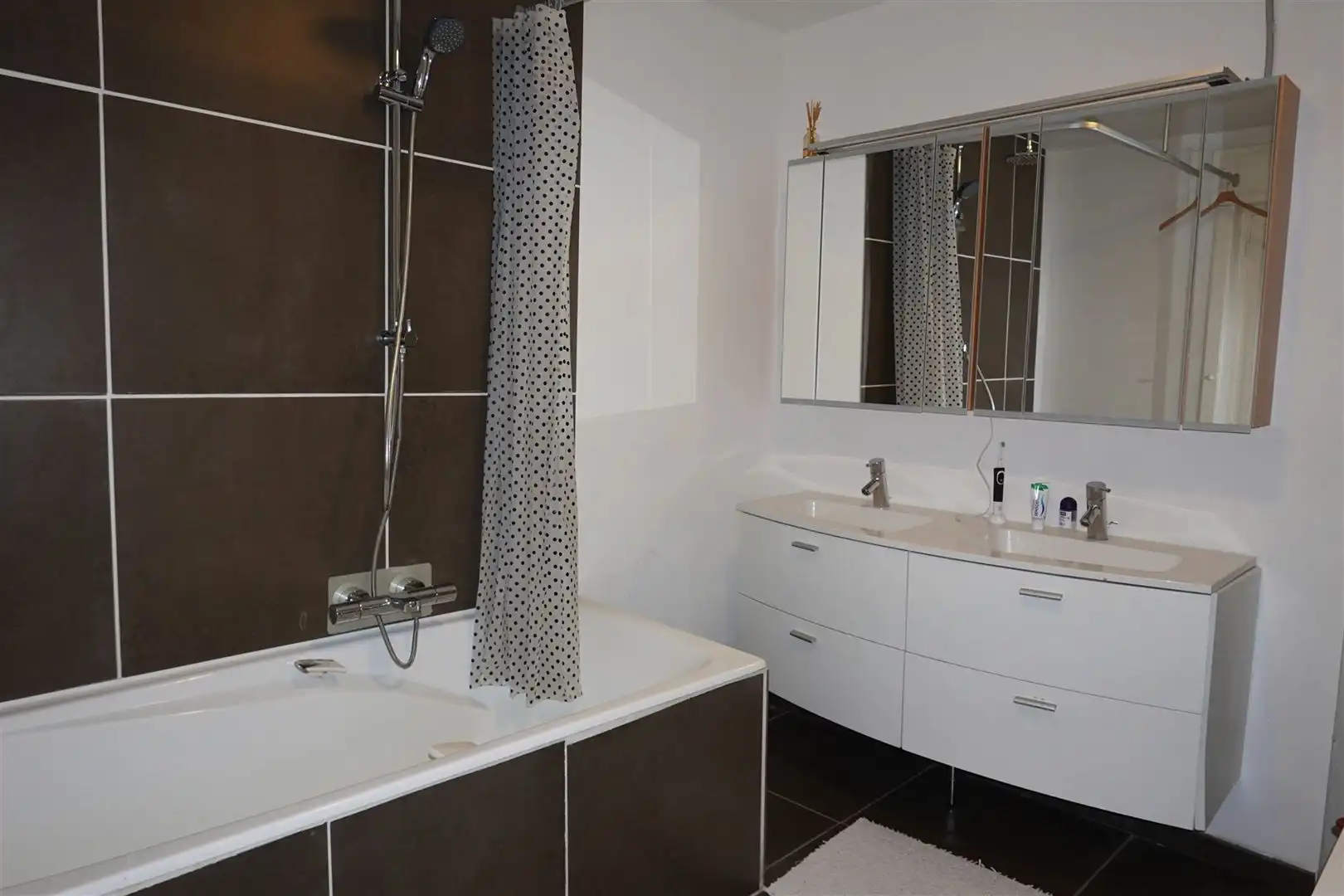 Eengezinswoning foto 12