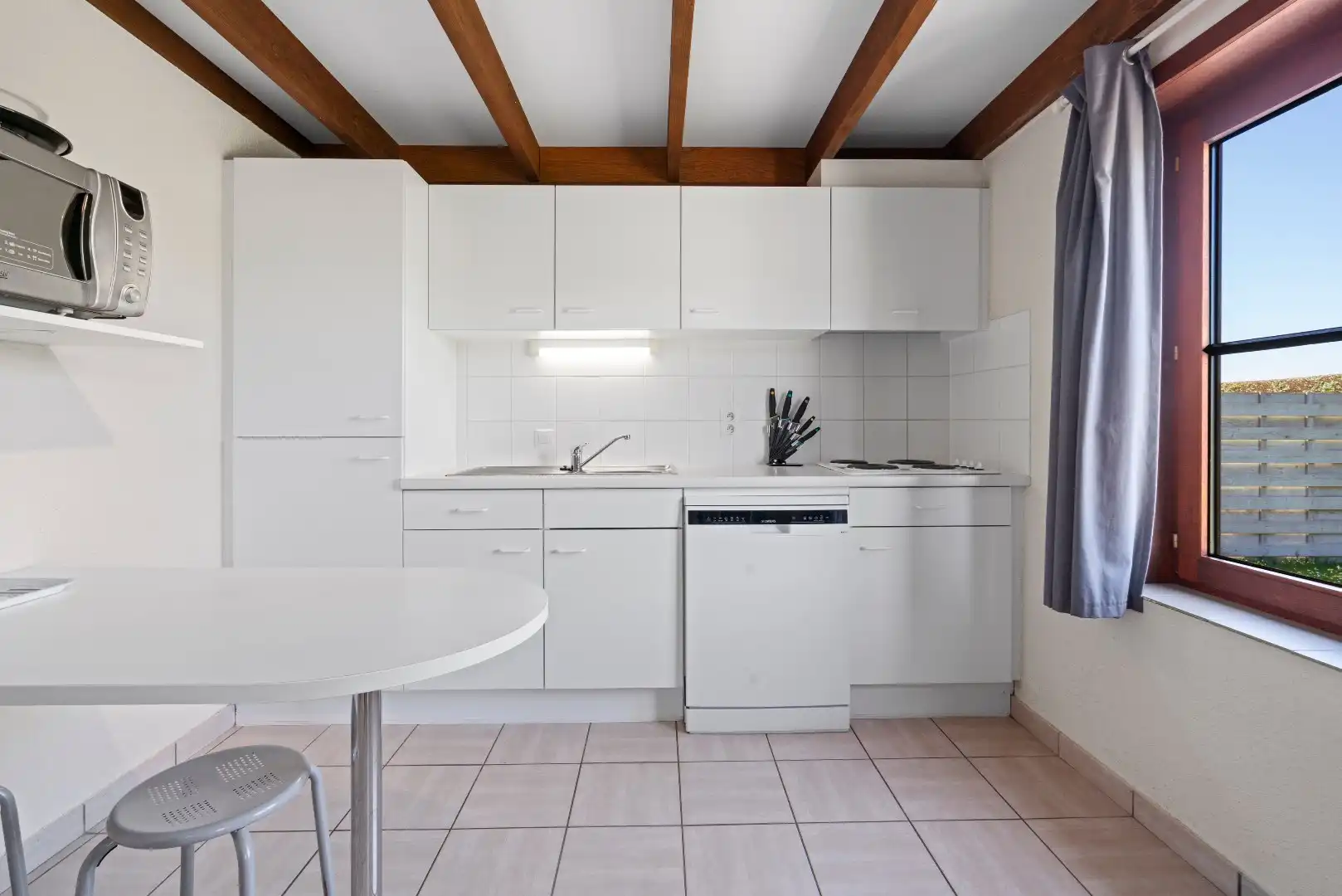 Zonnige vakantiewoning vlakbij zee foto 9