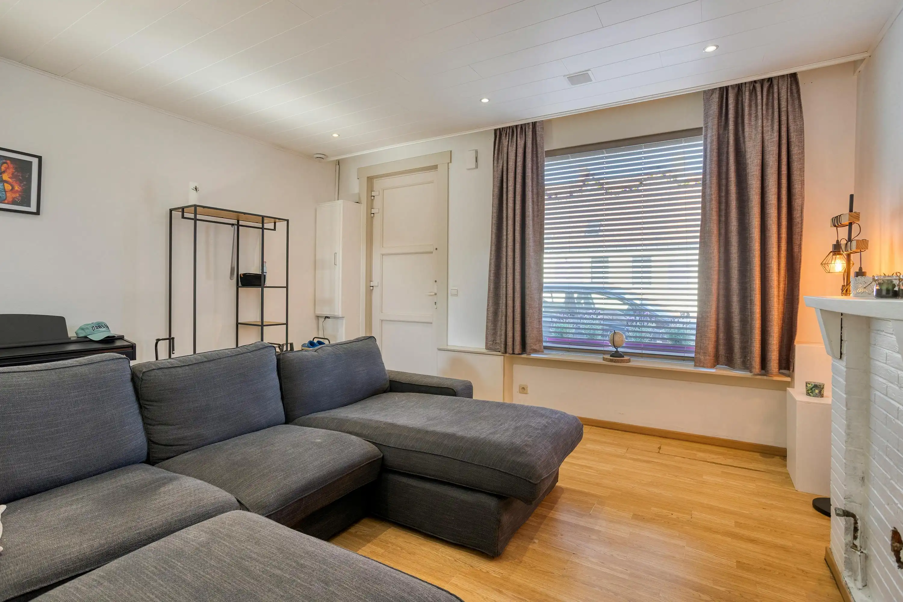 Gezellige rijwoning met stadskoertje te koop in Torhout foto 4