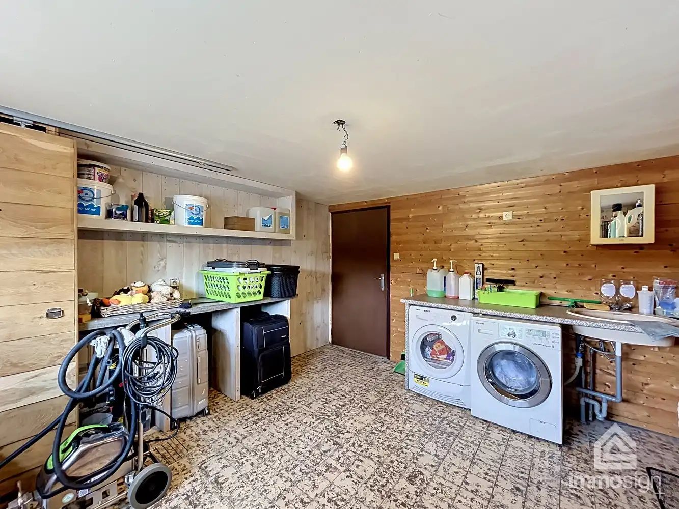 Ruime gezinswoning met drie slaapkamers te Opitter! foto 29