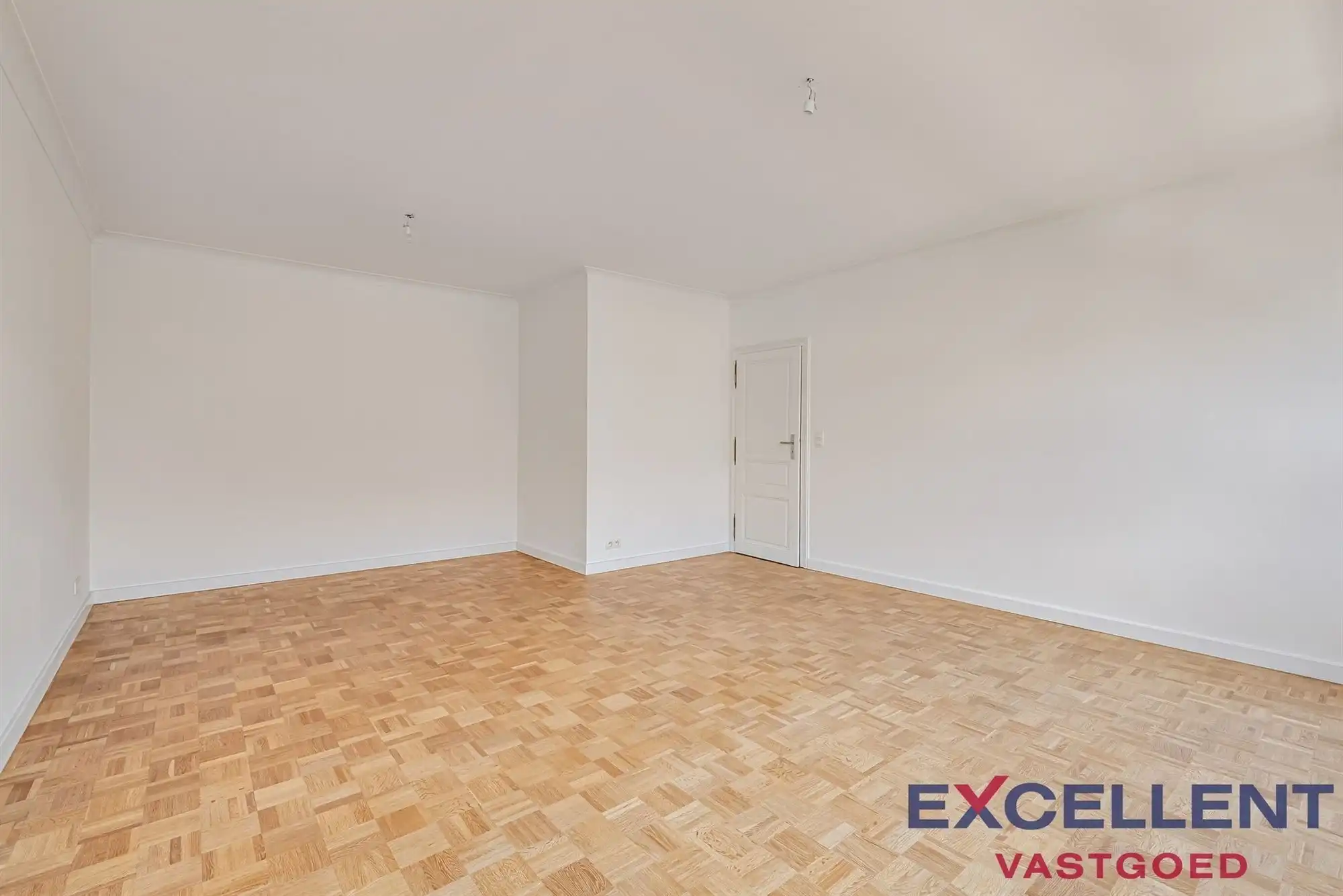 Prachtig gerenoveerd appartement centrum Deinze te koop foto 2