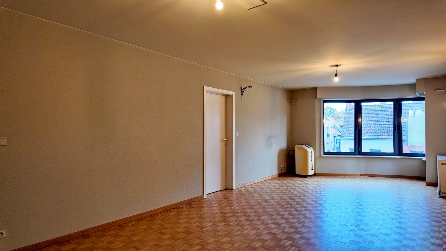 Lichtrijk appartement met terras in de Boelare te Eeklo! foto 3