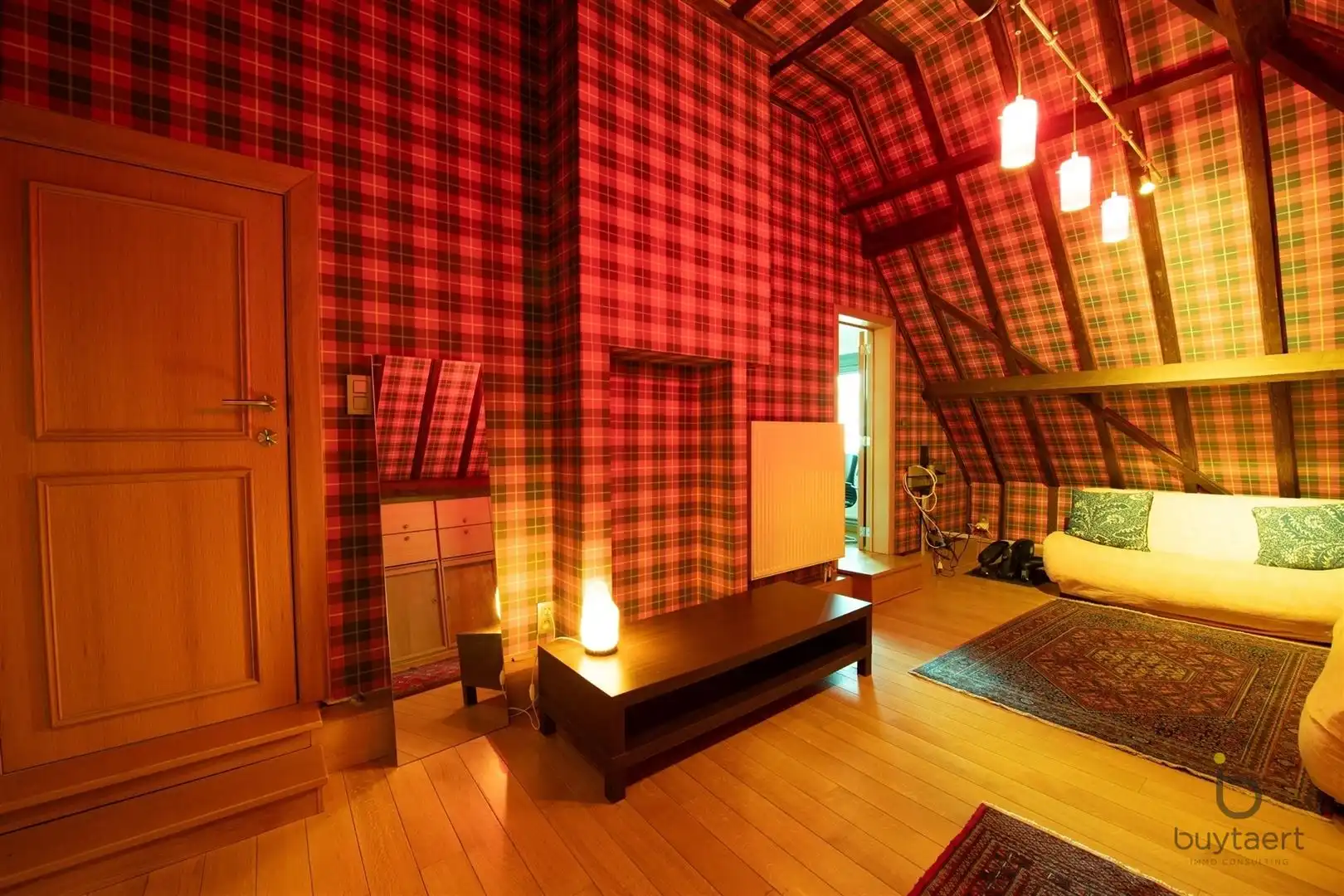 Villa met praktijk of  kangoeroewoning en Zuid - West tuin. foto 35