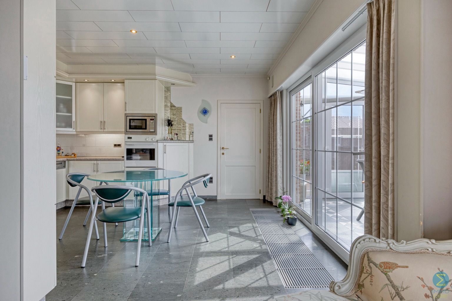 Instapklare laagbouwwoning op perceel van 1903m² foto 5