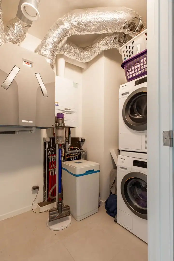 Zeer recent woon- of investeringsappartement foto 16