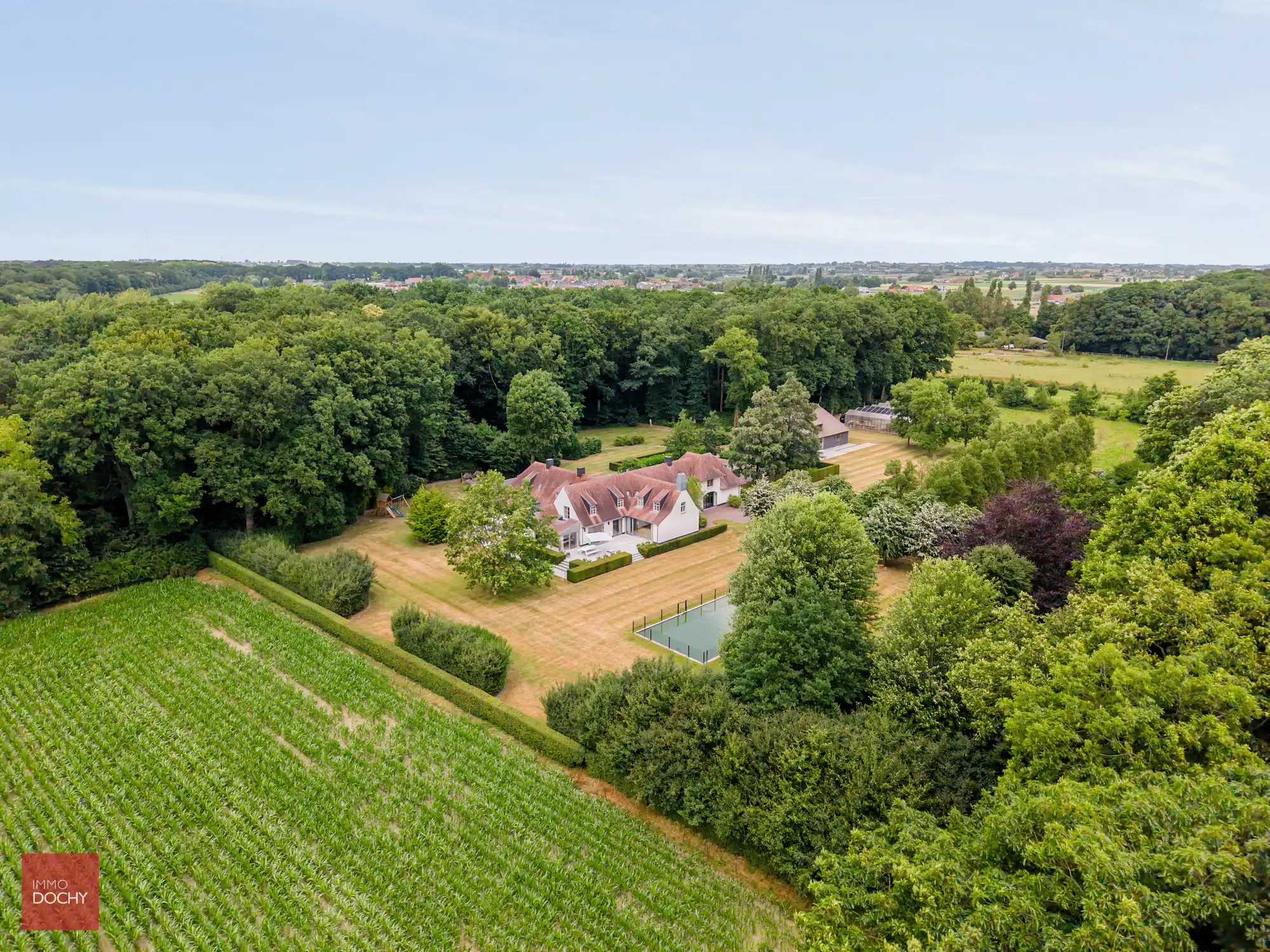 Unieke eigendom in alle rust en privacy op ca. 5,4ha foto 17