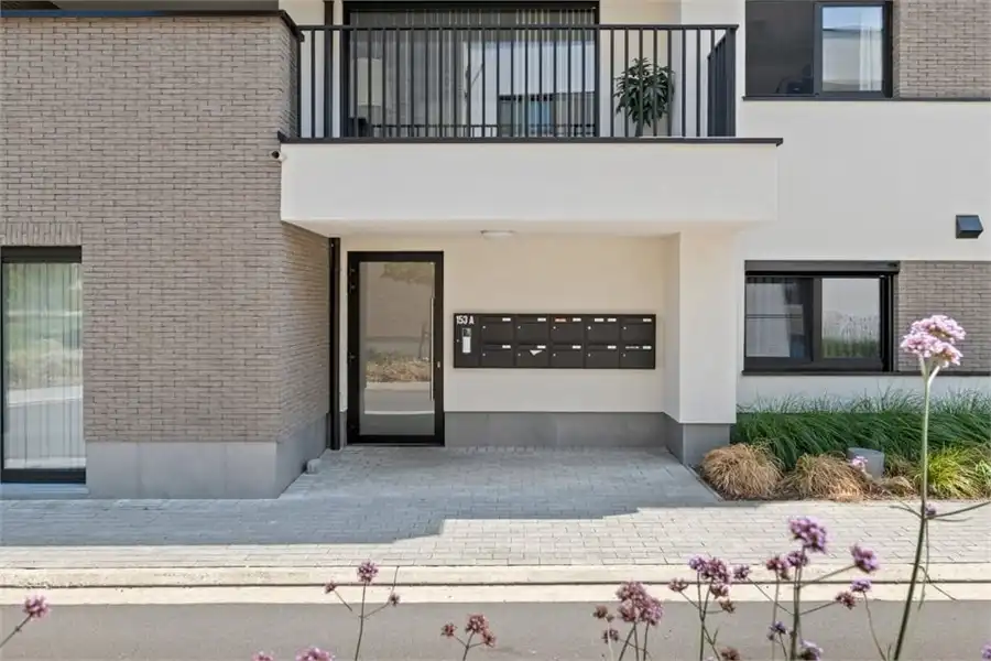 CENTRAAL GELEGEN APPARTEMENT MET RUIM TERRAS EN GARAGEBOX IN SINT-TRUIDEN foto 28