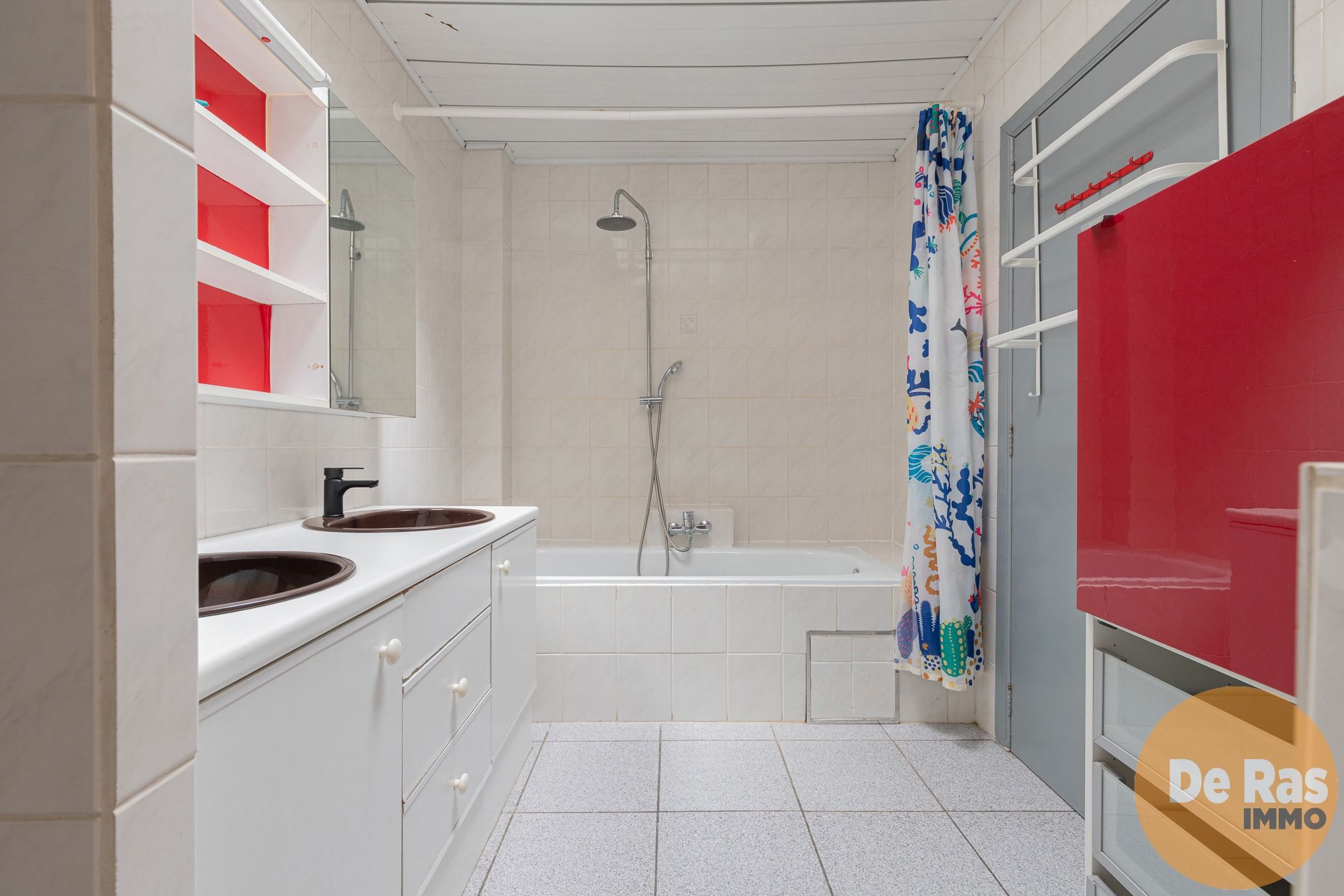 EREMBODEGEM - Woning met magazijn op centrumligging foto 11
