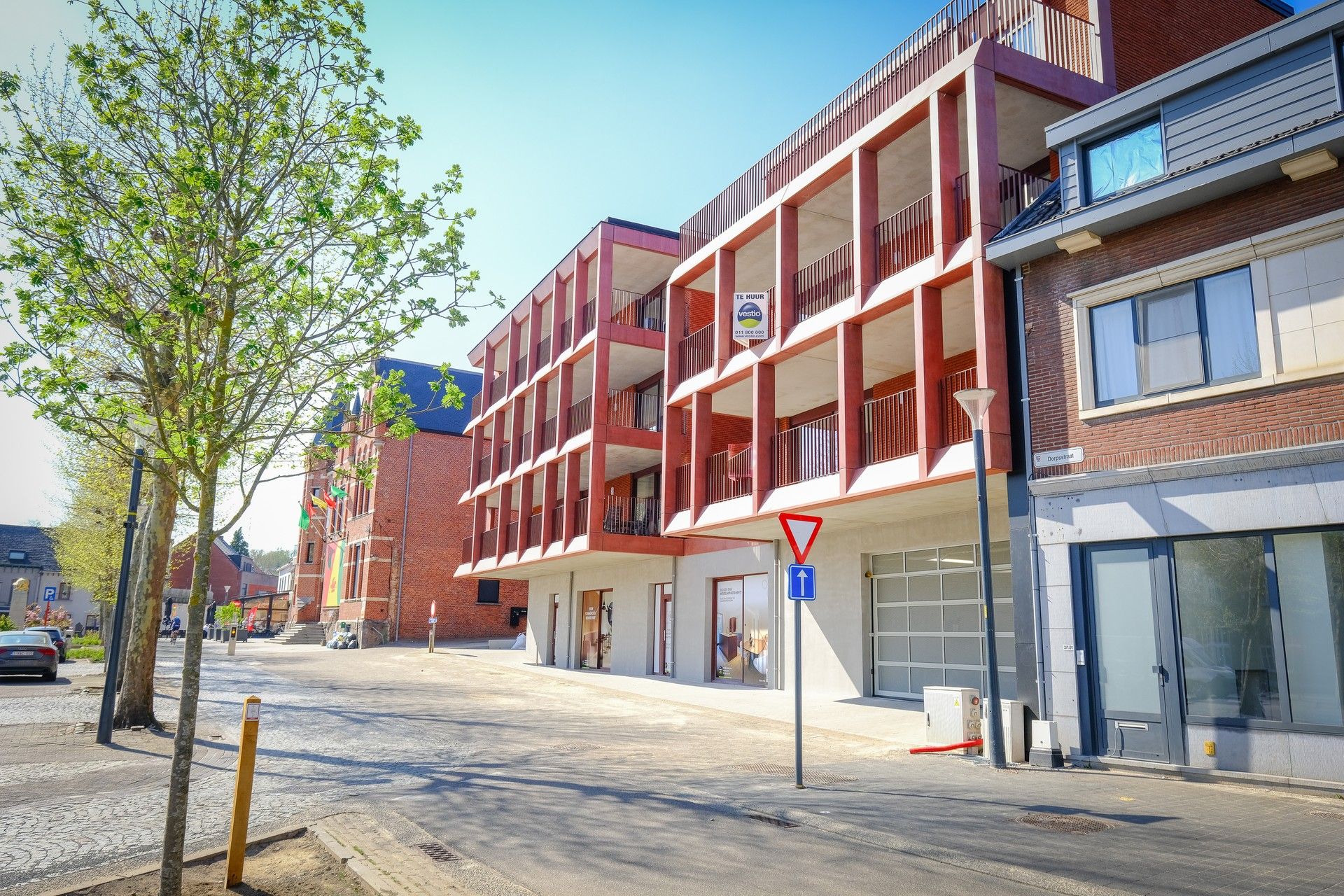 Ruim app met terras van 31m² in centrum Lummen foto 2