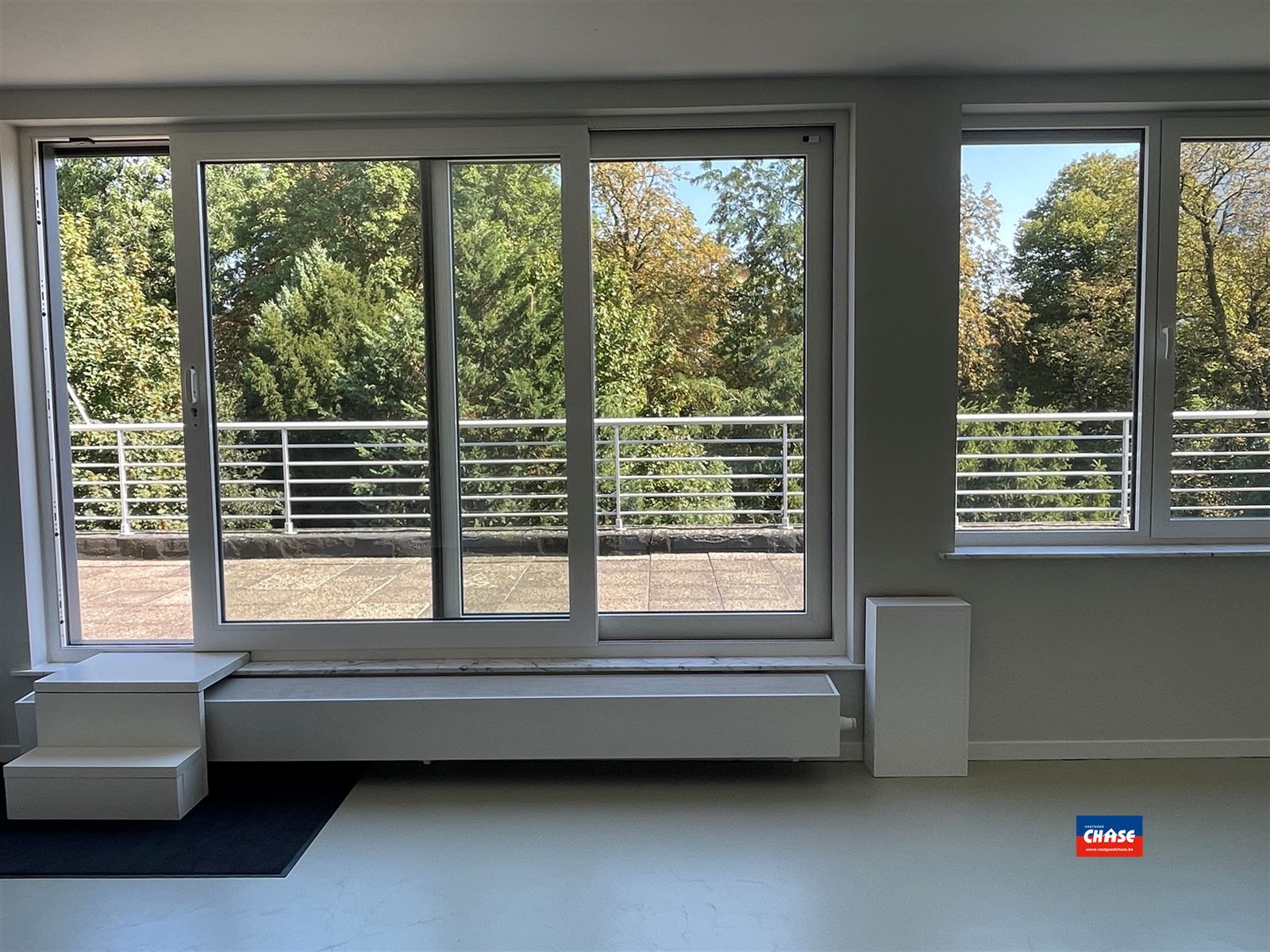 Penthouse met slaaphoek en terras foto 9