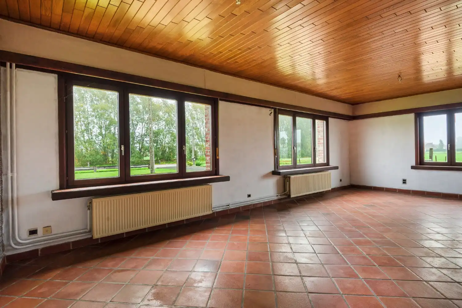 RIANTE WONING OP PERCEEL VAN 3.500 m²! foto 8