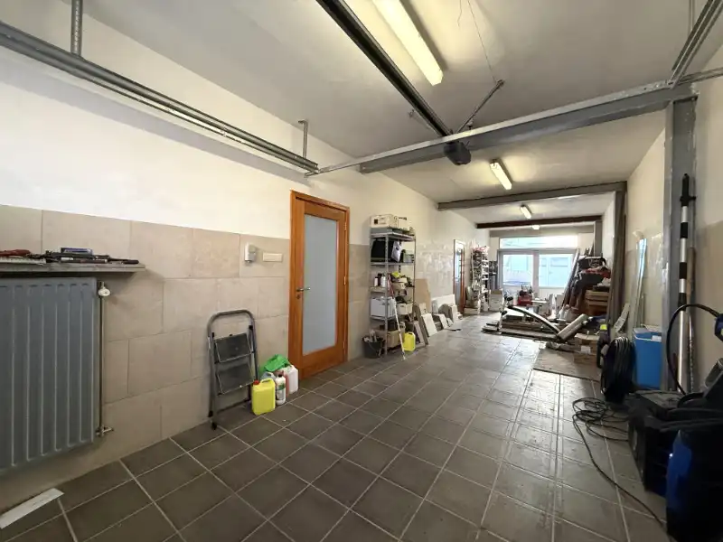 Zeer ruime woning + groot bijgebouw nabij de Visserij foto 15