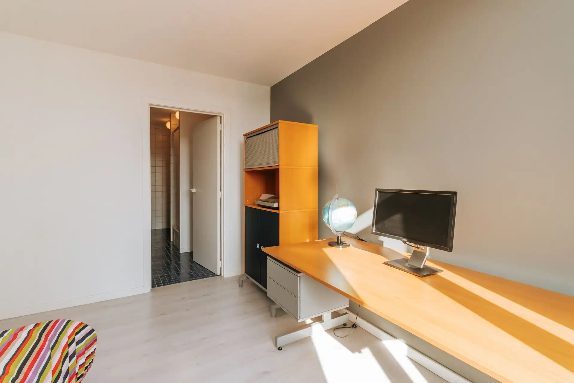 Commercieel pand met woonst en uitzonderlijk veel ruimte! foto 35