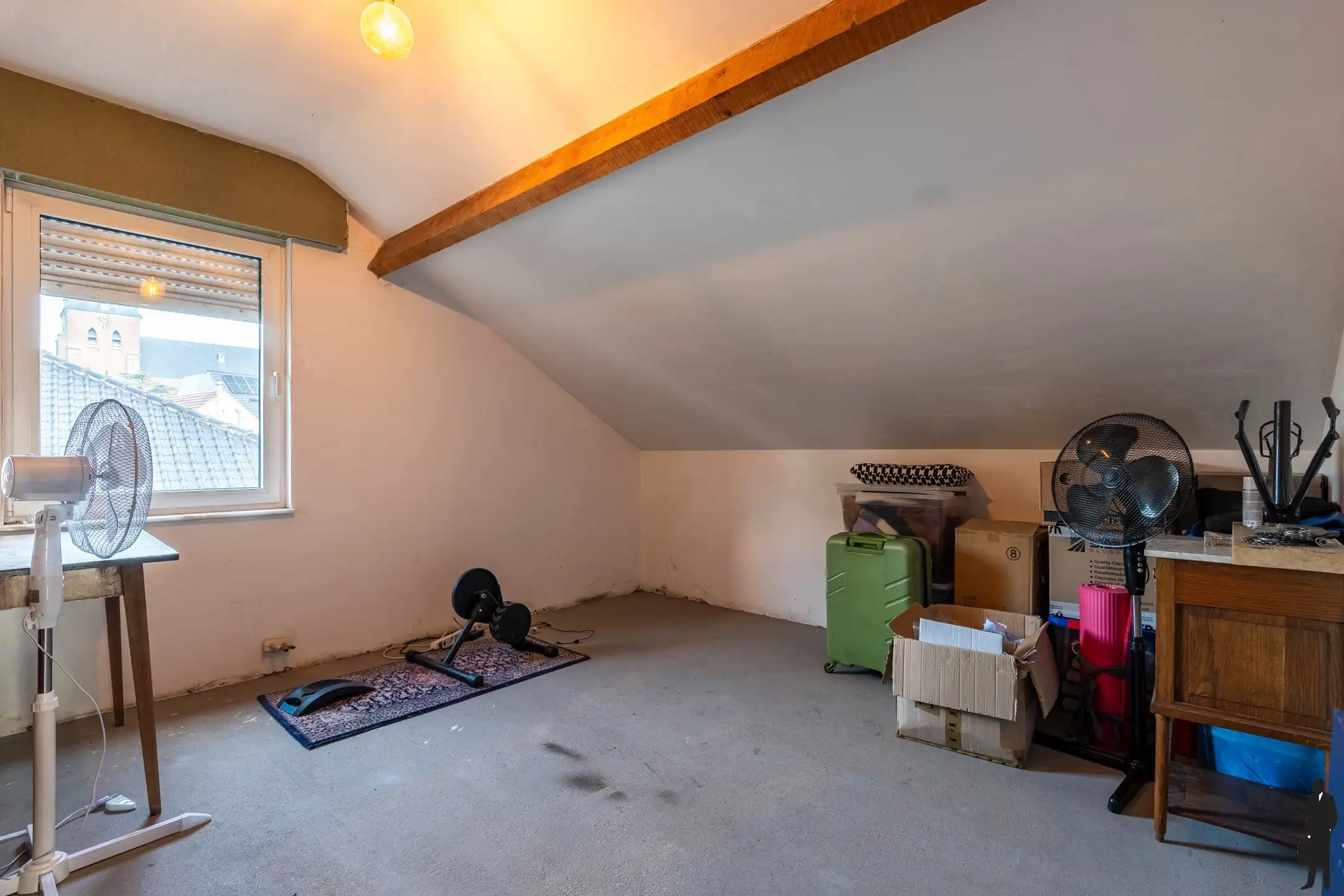 Vrijstaande woning op een ruim perceel van ca. 1.300 m² in hartje Loenhout! foto 24