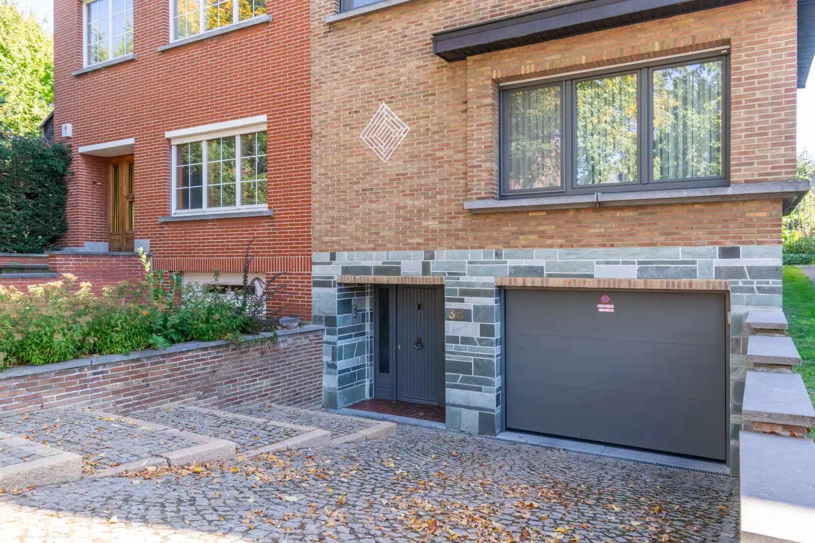 RUIME WONING (EPC: C) MET 3 SLAAPKAMERS, GARAGE & TUIN ! foto 4