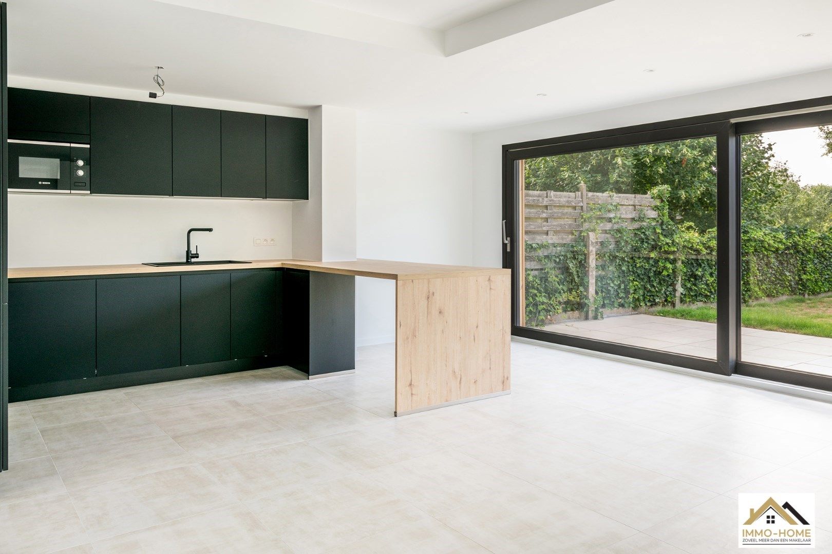 Gerenoveerde woning op TOP ligging in Lochristi foto 4