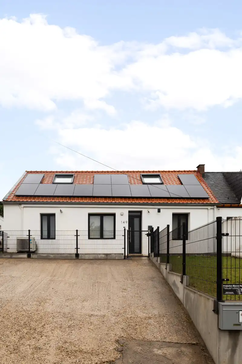 Leuke woning in rustige straat foto 2