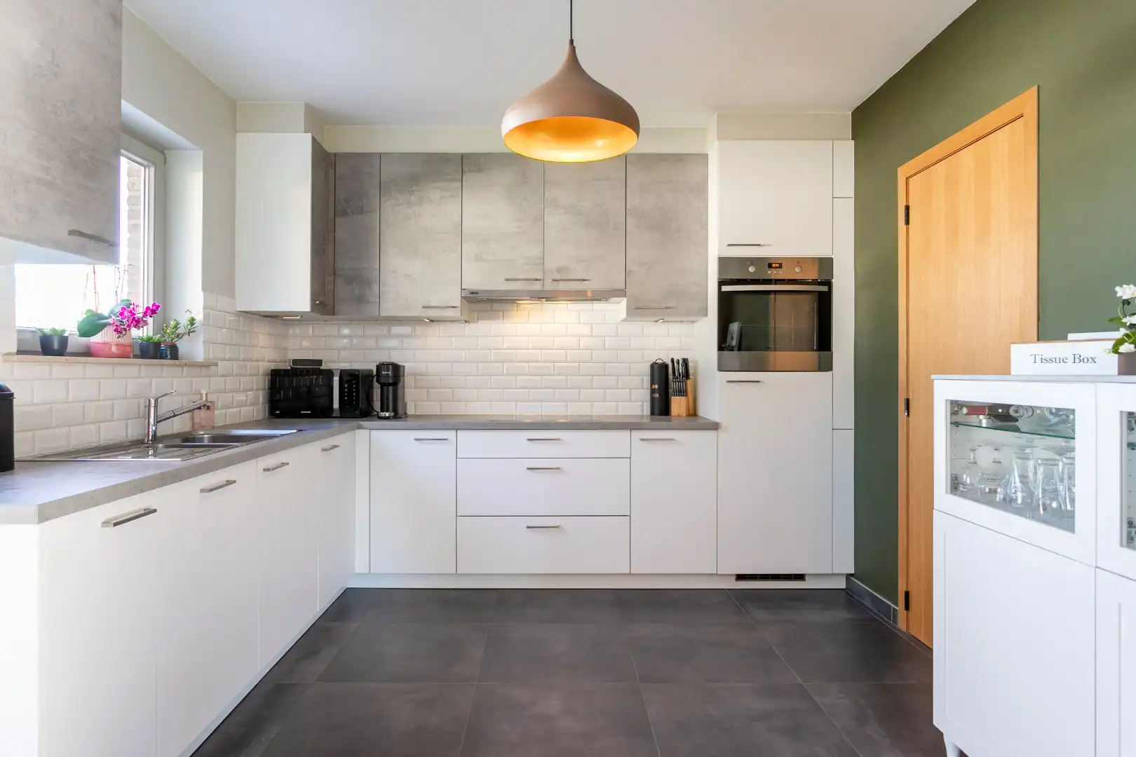 Vrijstaande woning met 4 slpks, zuidgerichte tuin en garage foto 14