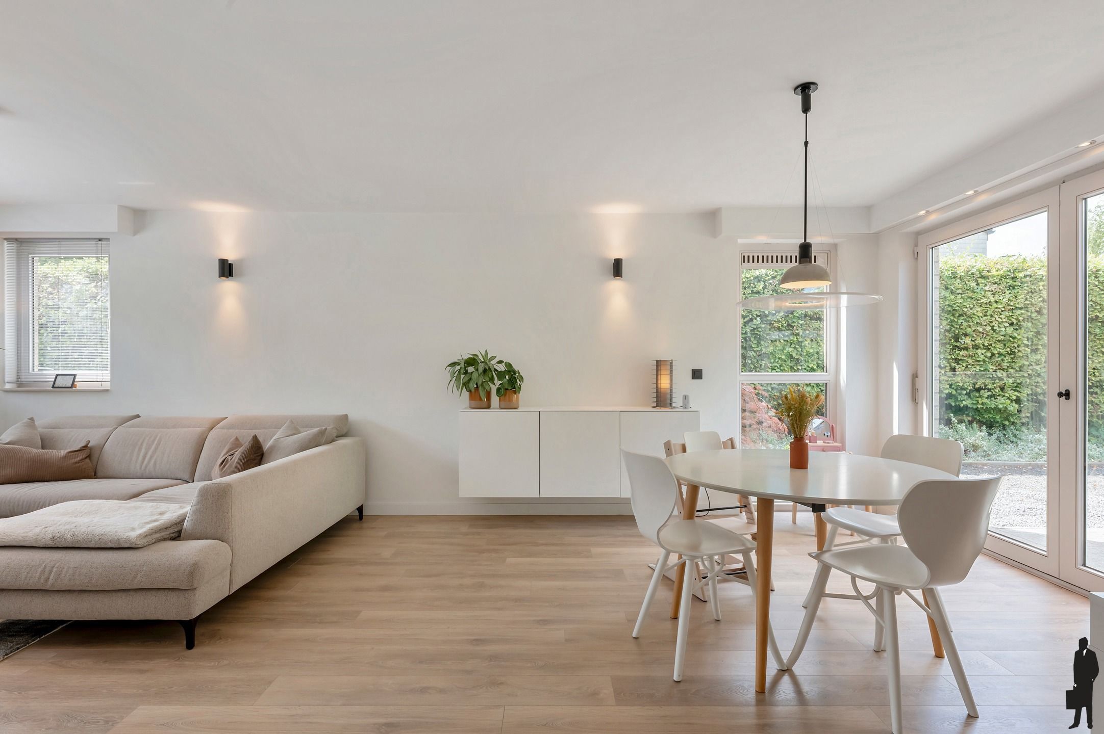Vrijstaande woning met 3 slpks in doodlopende straat op 543 m². foto 7