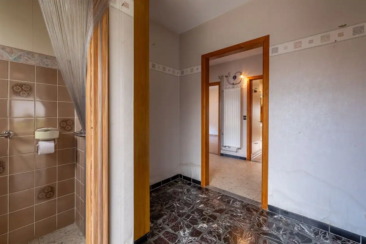 Unieke ligging boven de Mottevallei – renovatiekans met waarde-opportuniteit foto 43