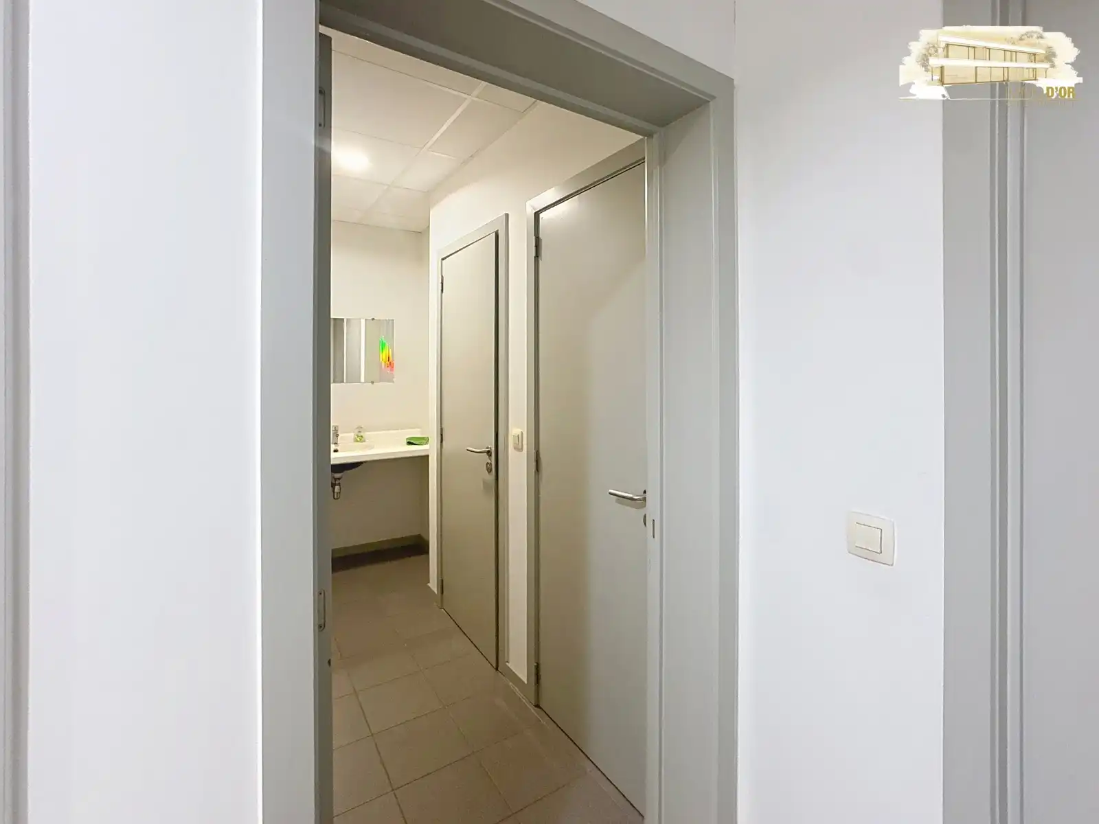 Ruime polyvalente kantoorruimte op topligging in Schoten/Brasschaat  foto 19