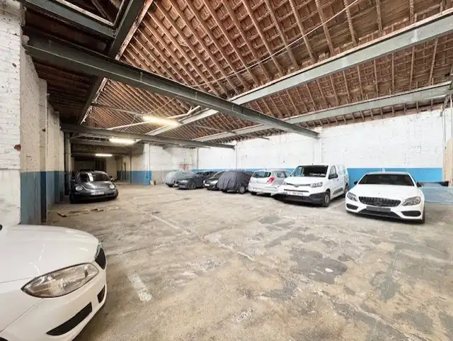 PARKINGS TE HUUR TE CENTRUM KORTRIJK foto 6