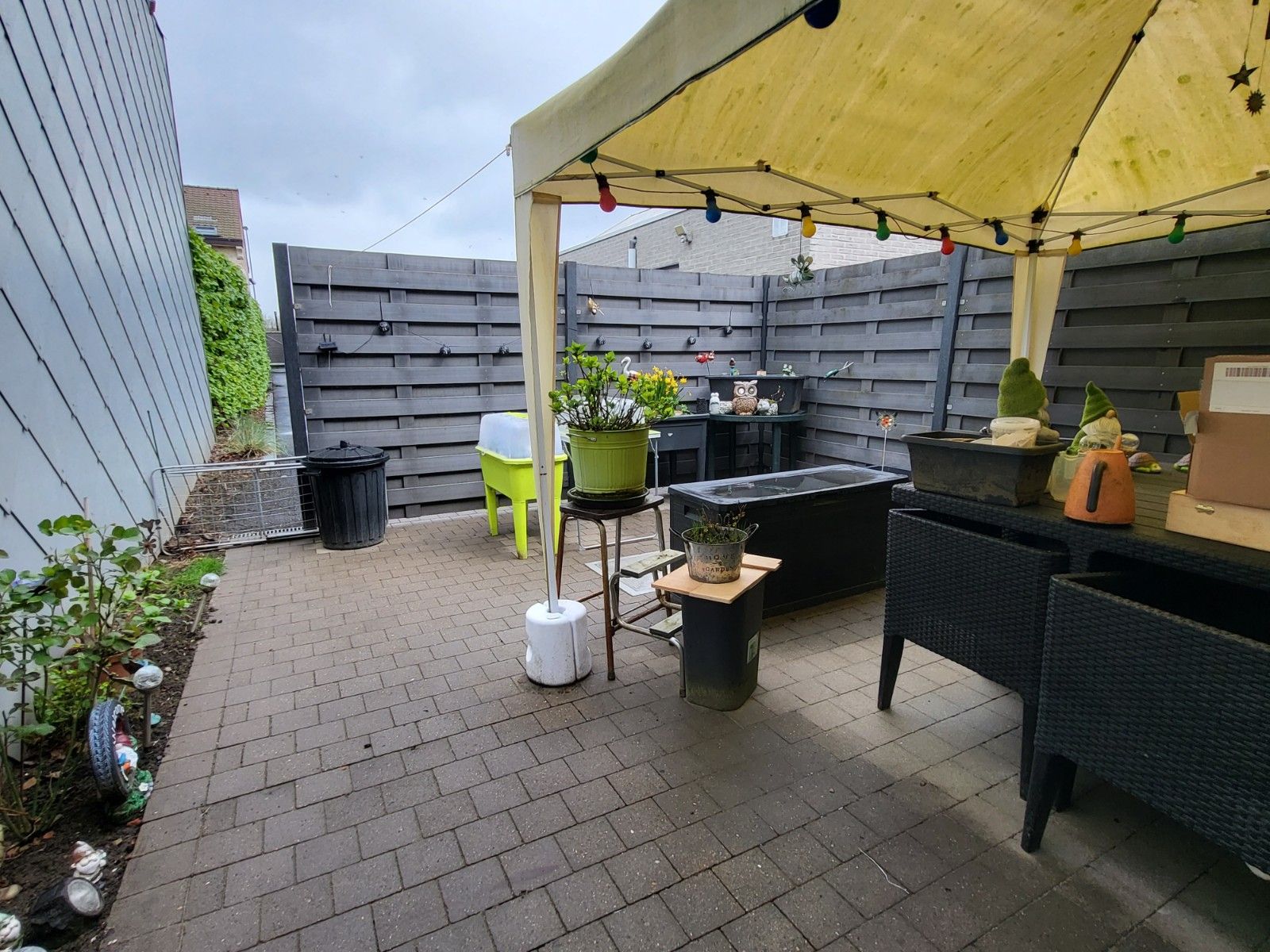 Modern 2-slaapkamerappartement nabij centrum foto 11