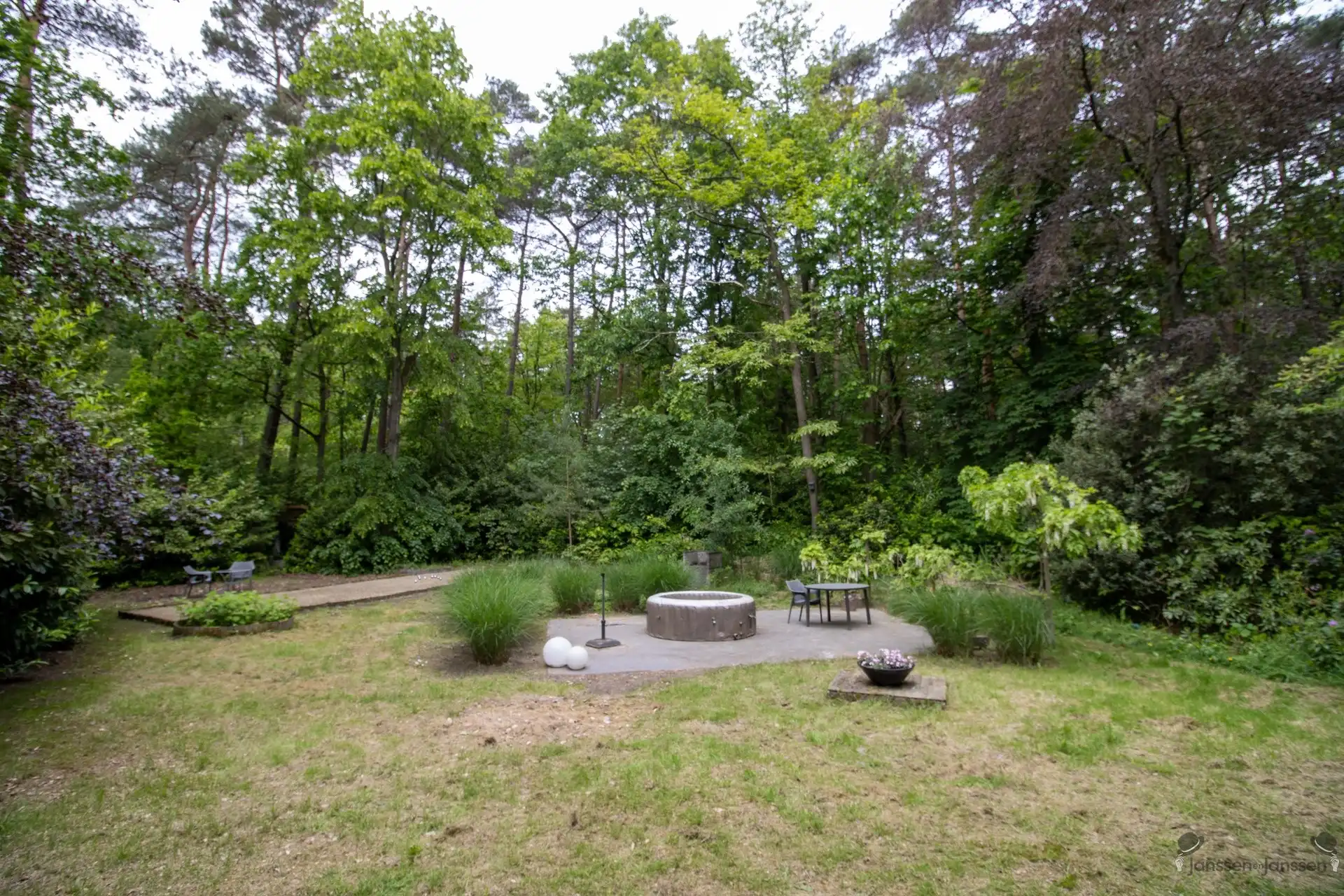 Chalet met bew. opp. van 100 m² met 3 slaapkamers op 3.759 m² in gebied voor verblijfsrecreatie foto 11