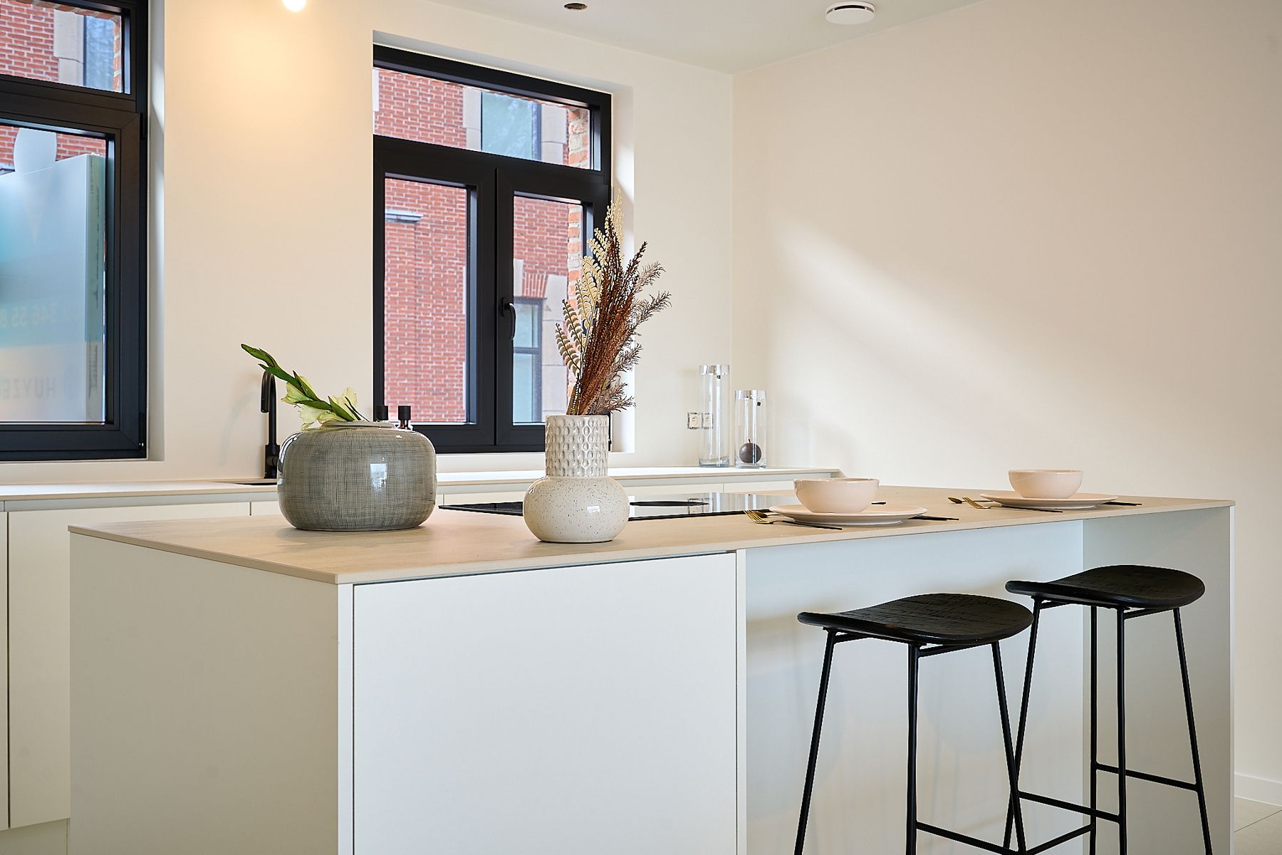 Riant nieuwbouwappartement met lift en veel lichtinval foto 2